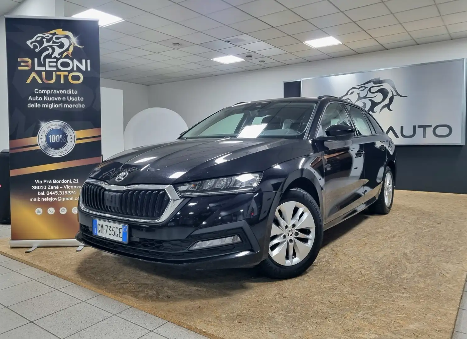 Skoda Octavia 2.0 TDI EVO SCR DSG Wagon Executive Schwarz - 1