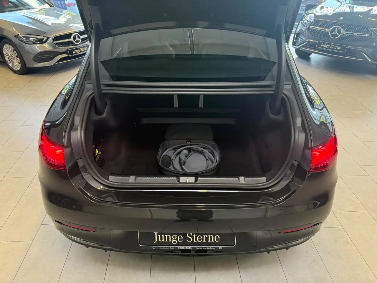 Mercedes-Benz EQE + AMG AIRMATIC+PANO+BURM+AHK+DISTR+NIGHT, миниатюра 6
