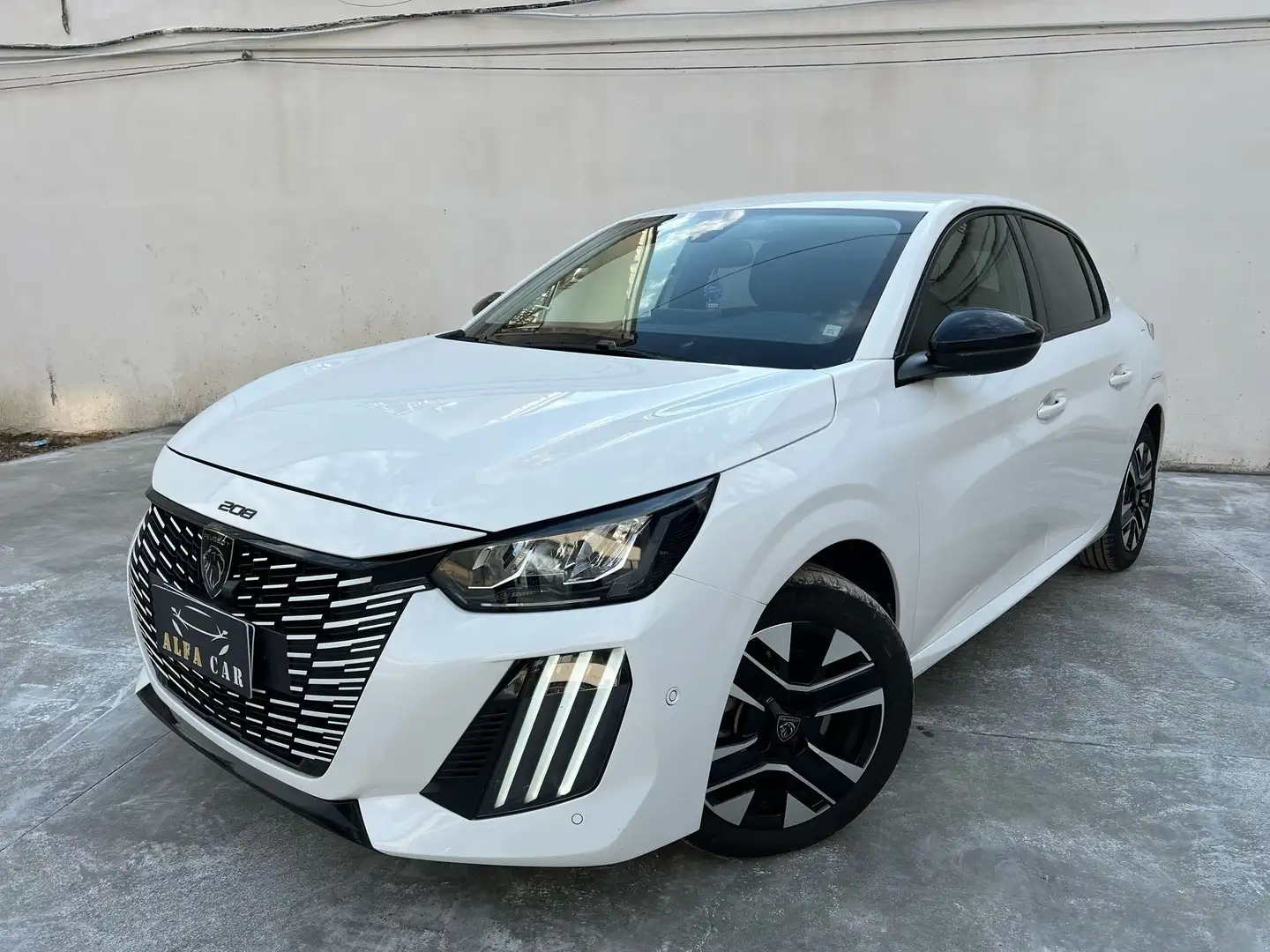 Peugeot 208 1.2 puretech Allure PROMO!!! 2024 KM0 Blanc - 1