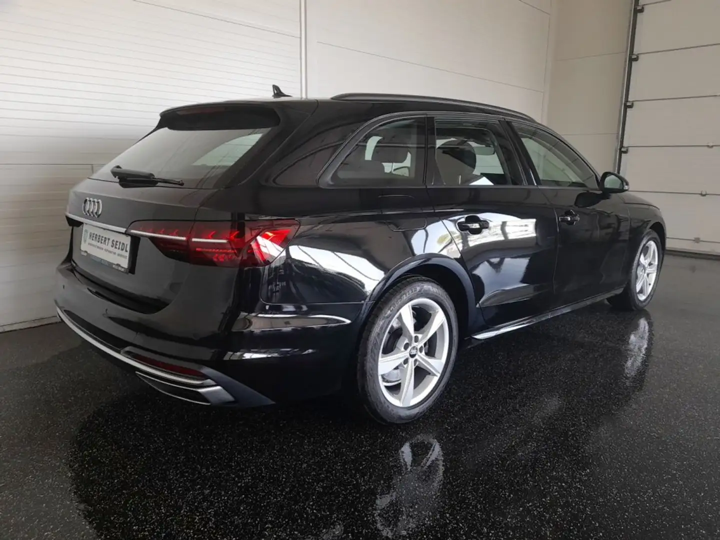 Audi A4 Avant ADVANCED 35 TDI S-tr. *LED & DYN BLINKER / ASS PAKET TOUR / NAVI / 17 ZOLL / VERKEHRSZEICHENASSIST* Schwarz - 2