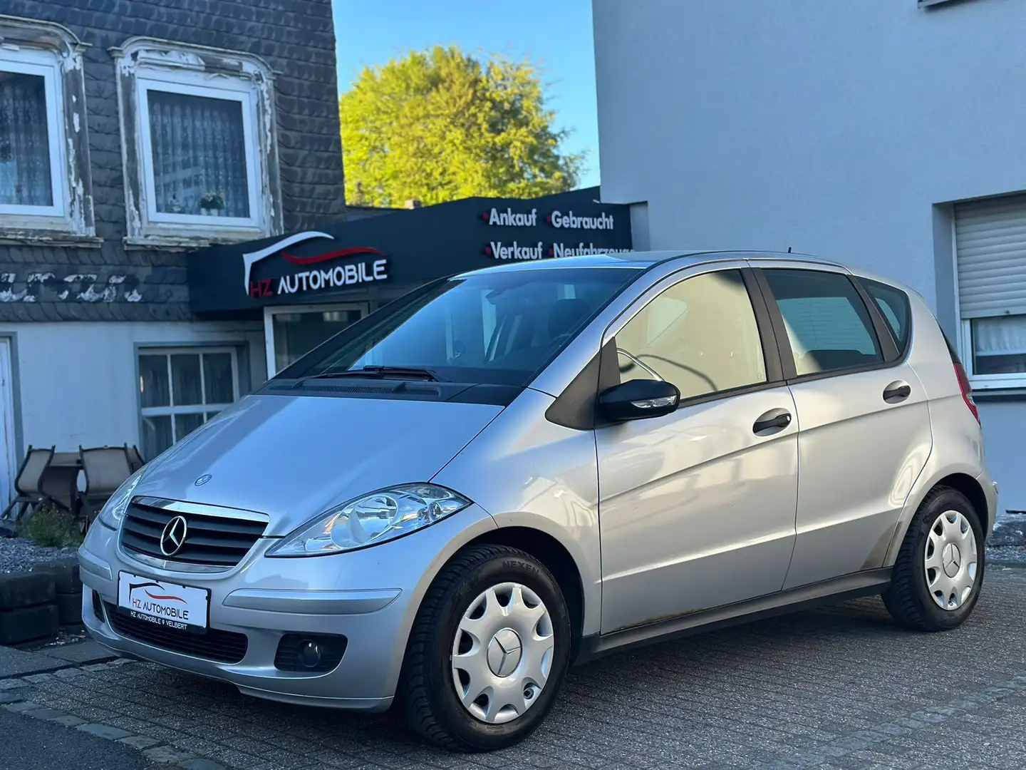 Mercedes-Benz A 170 Classic *NAVI *KLIMA *TÜV NEU Silber - 1