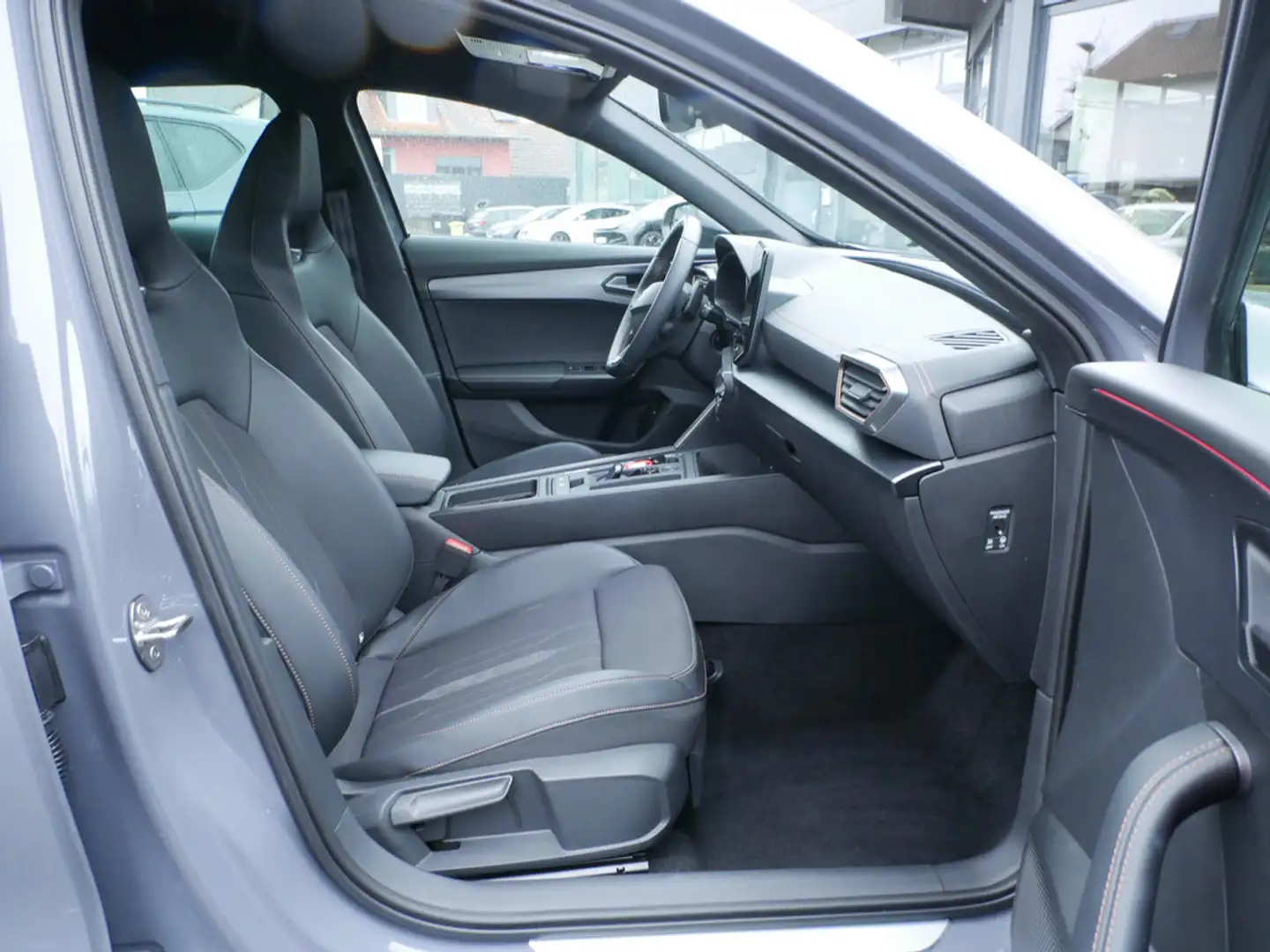 CUPRA Formentor 2.0 TSI VZ 4Drive LED COPPER AHK Grau - 2