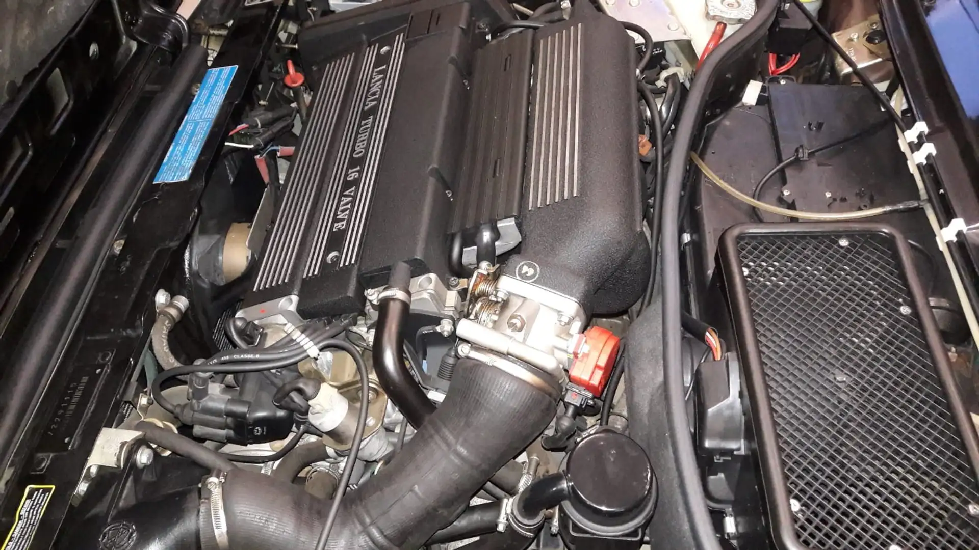 Lancia Delta Delta 2.0 16v HF Integrale Nero - 2