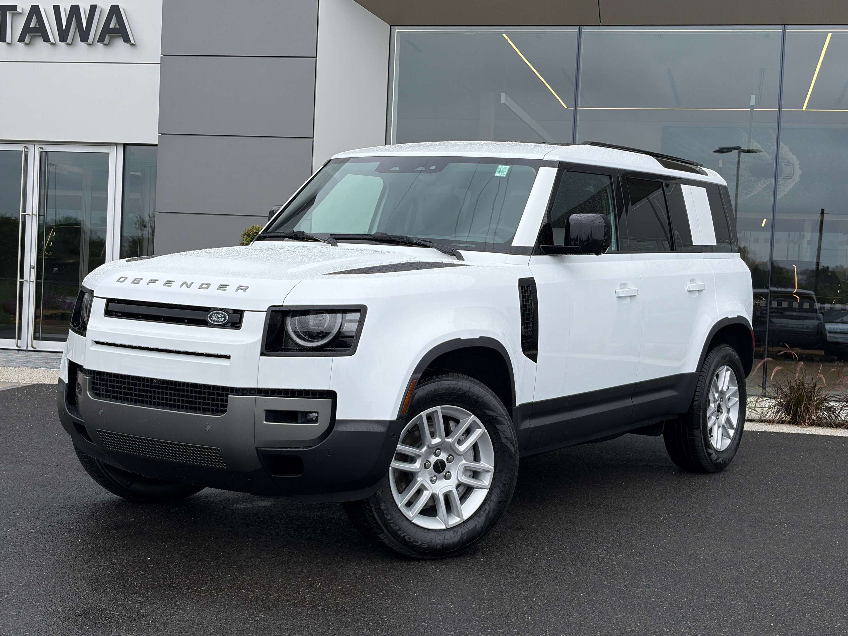 2026 Land Rover Defender 110 P400 S