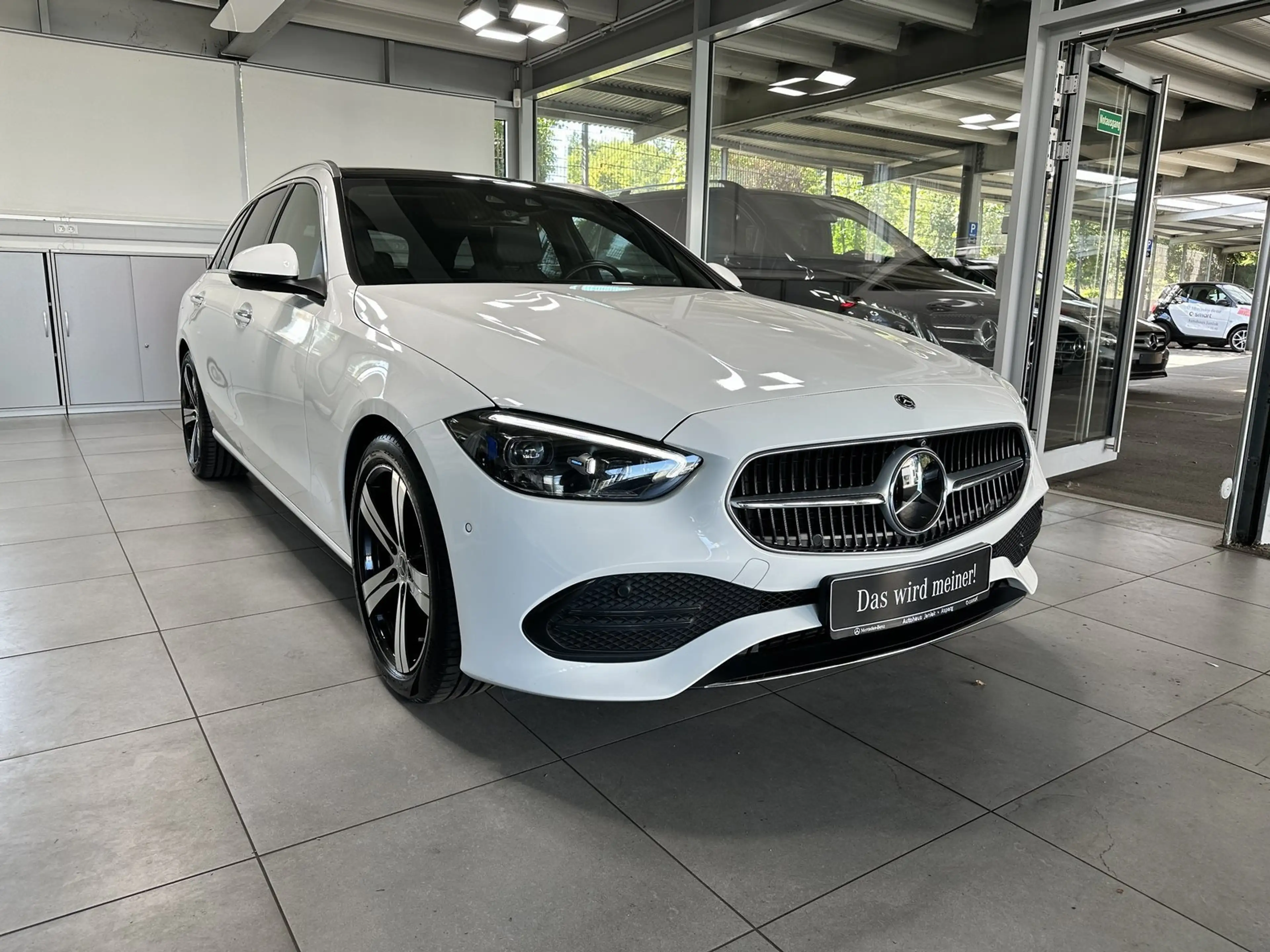 Mercedes-Benz C 220 d T Avantg. DISTRONIC DIG.LIGHT+PANO+MEMORY — photo 2