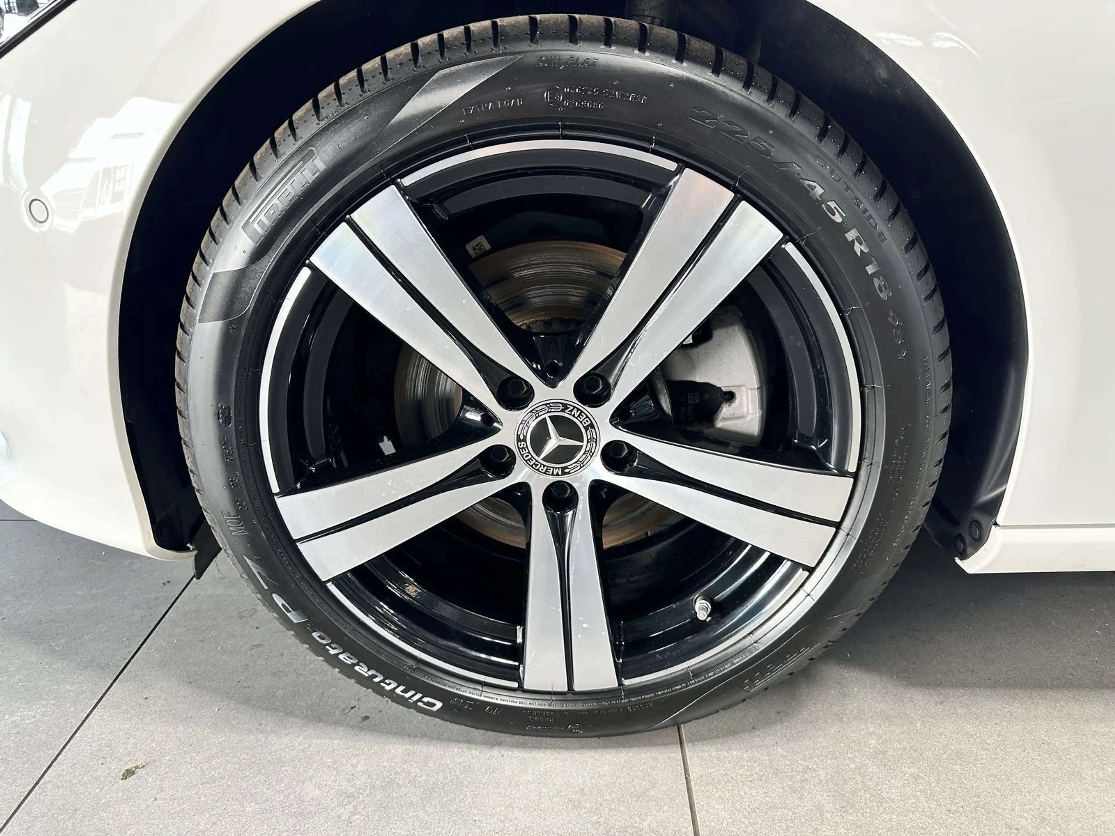 Mercedes-Benz C 220 d T Avantg. DISTRONIC DIG.LIGHT+PANO+MEMORY — photo 9