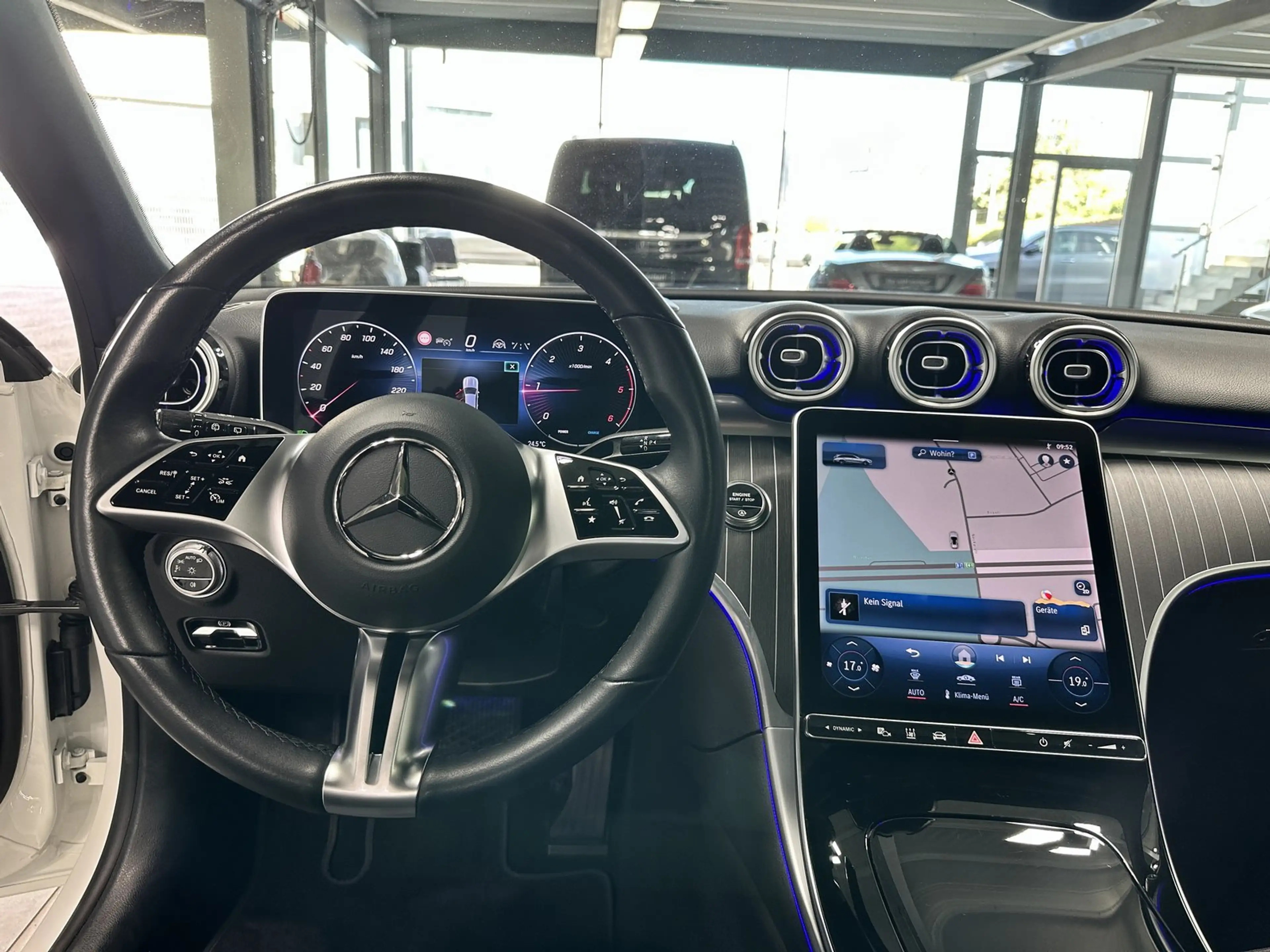 Mercedes-Benz C 220 d T Avantg. DISTRONIC DIG.LIGHT+PANO+MEMORY — photo 13