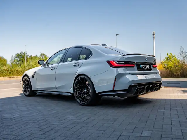 BMW M3 view 4