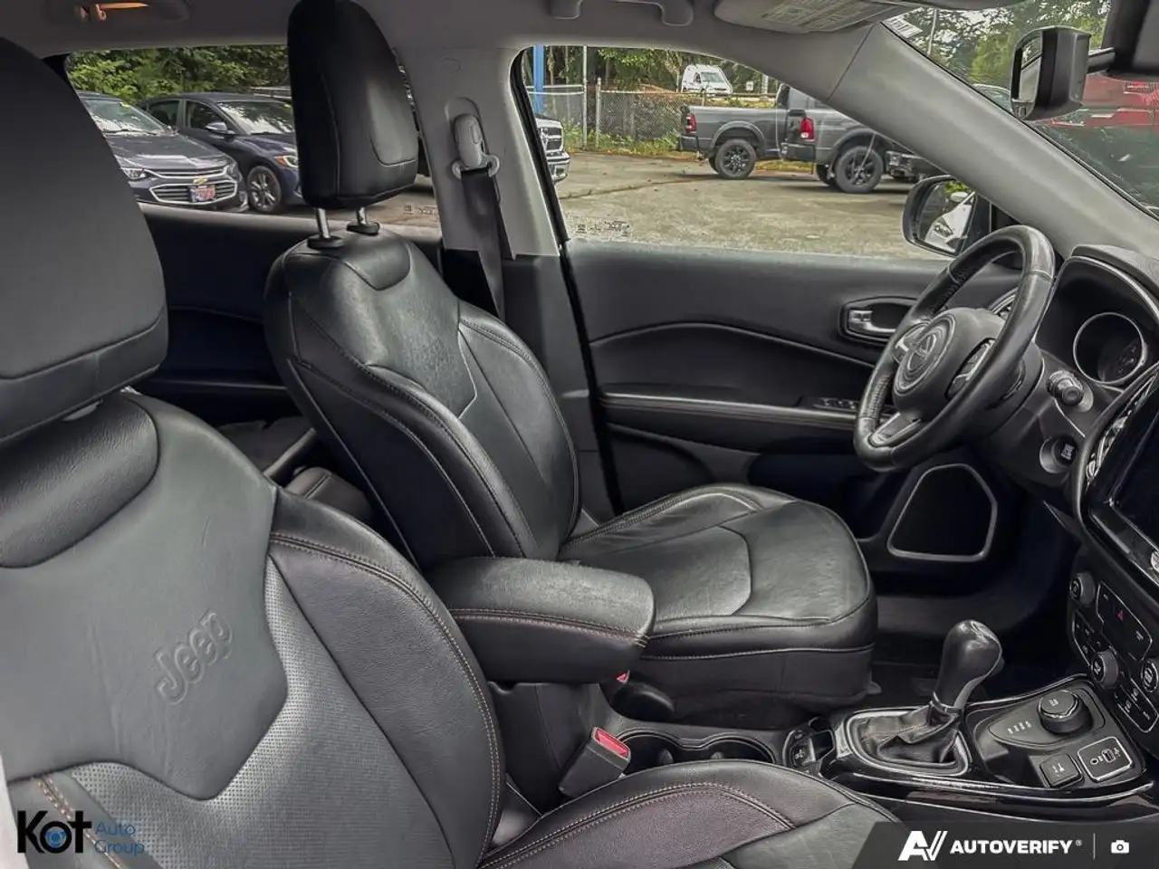 Jeep Compass photo Jeep Compass