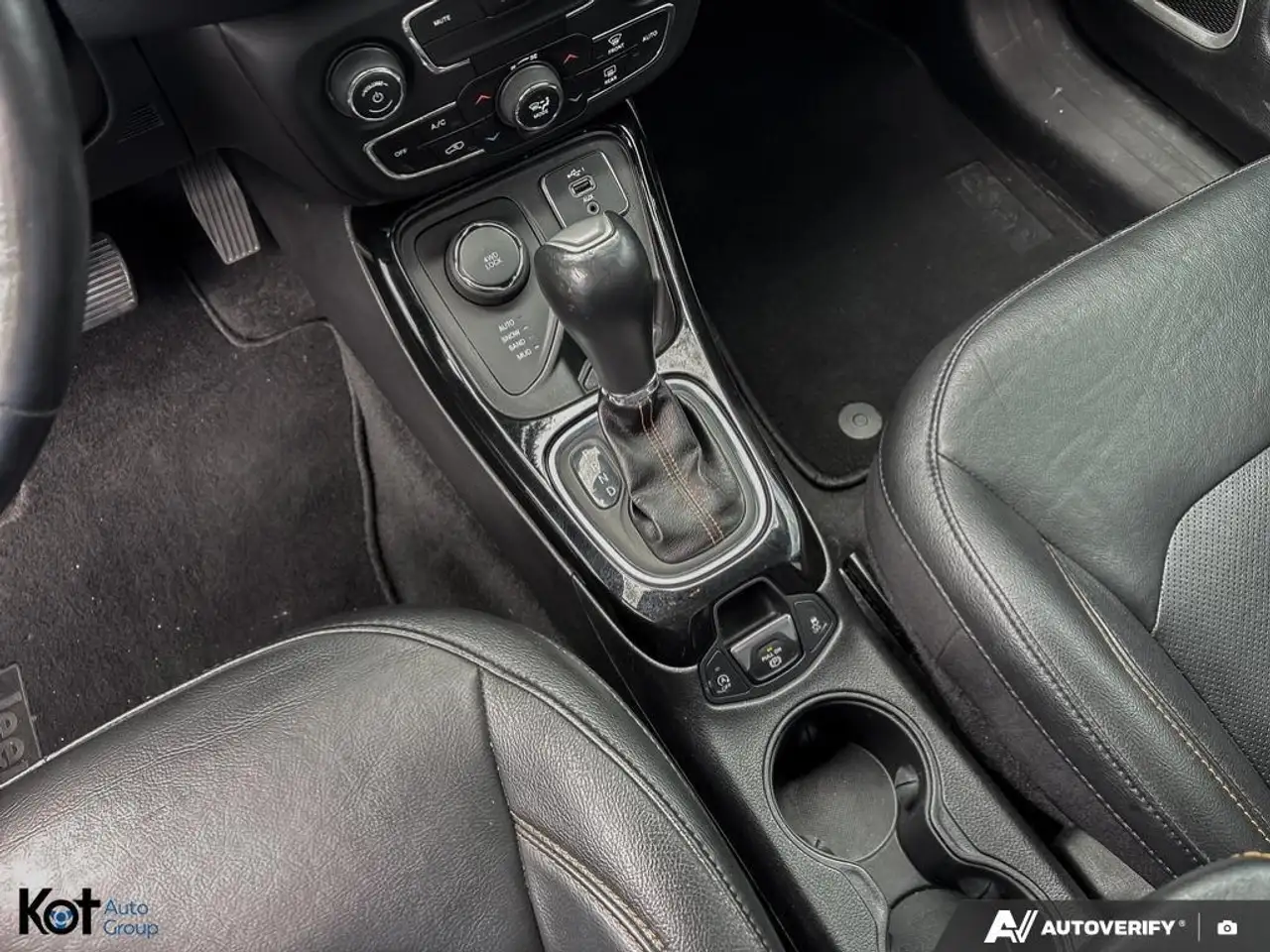 Jeep Compass photo Jeep Compass