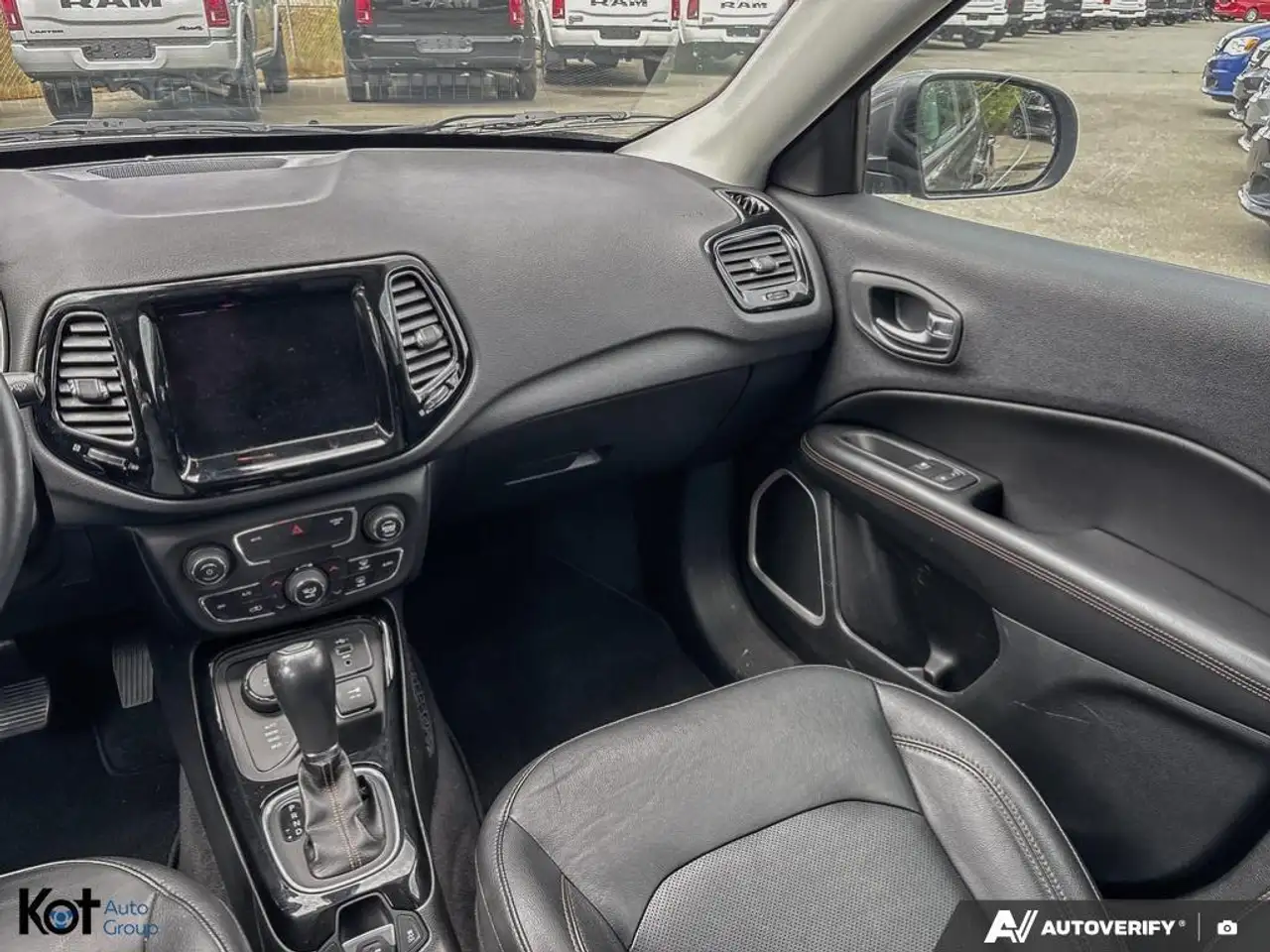 Jeep Compass photo Jeep Compass