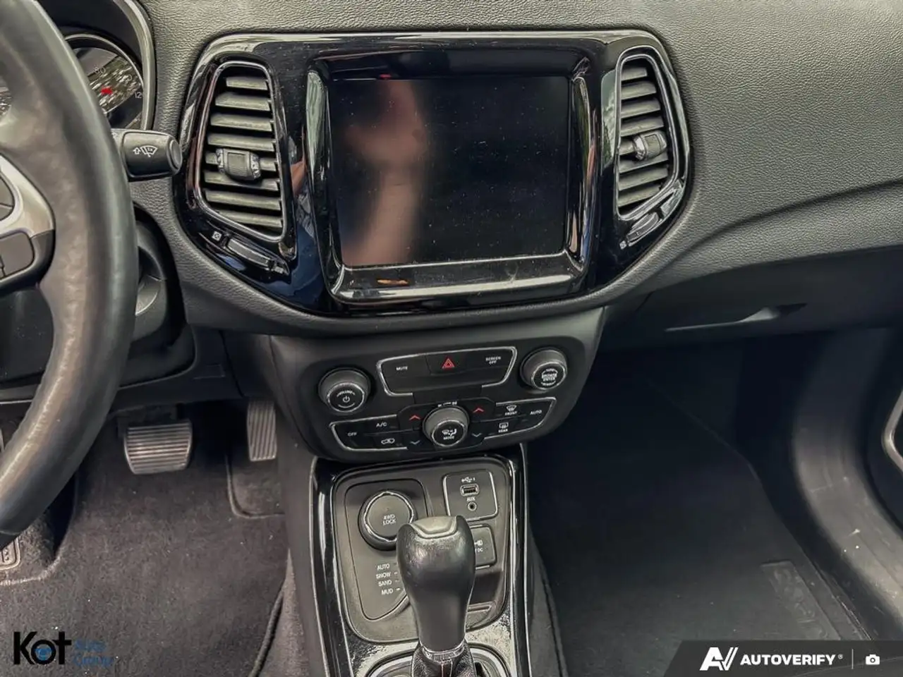 Jeep Compass photo Jeep Compass