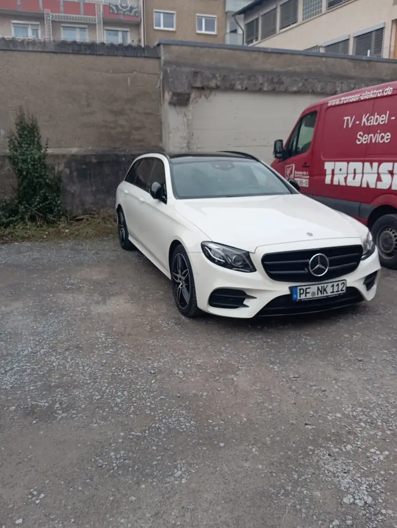 Mercedes-Benz E 220 E 220 d (213.204) Weiß - 2
