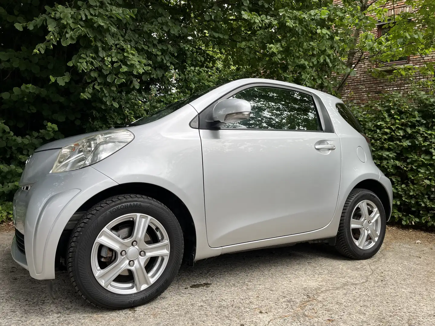 Toyota iQ 1.0i VVT-i Sol - 2