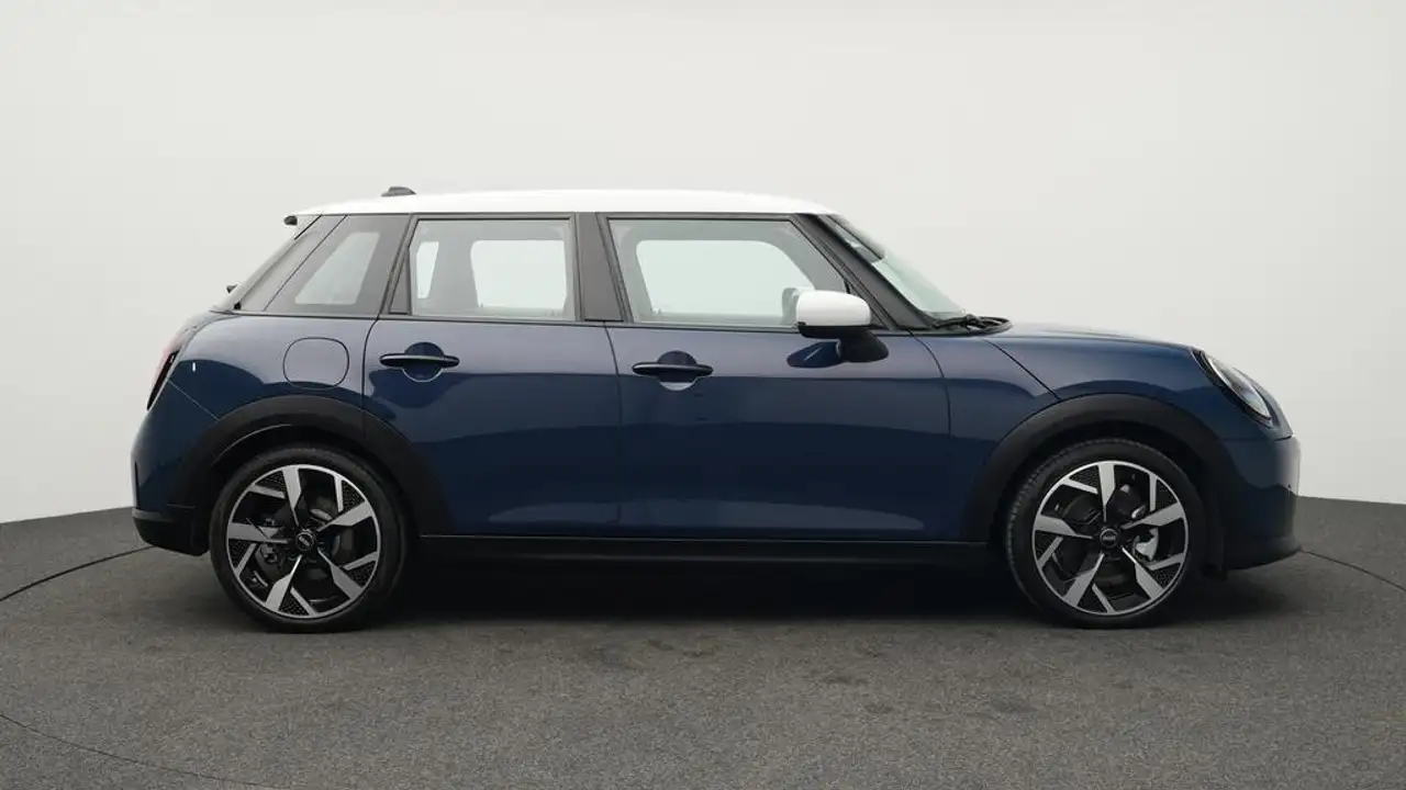 MINI Cooper C Favoured Trim 2