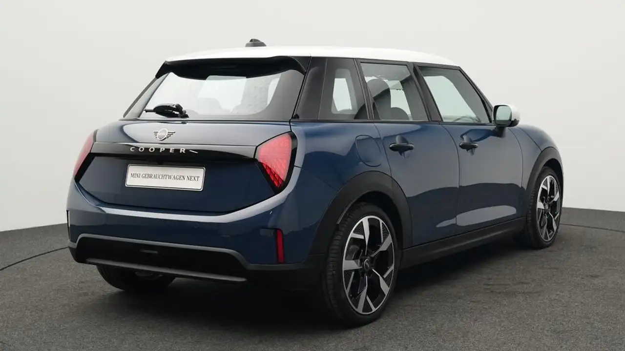 MINI Cooper C Favoured Trim 7