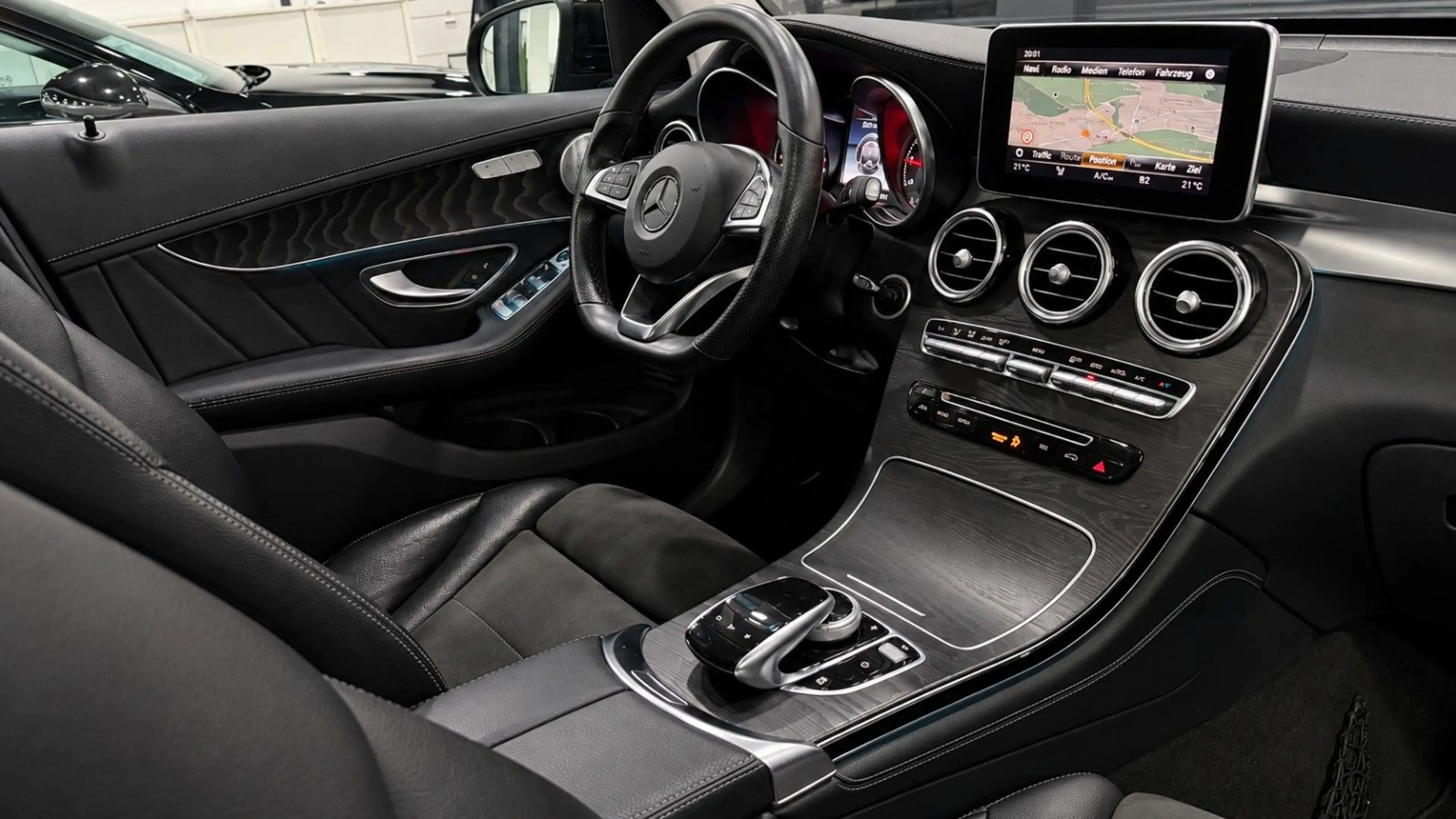 Mercedes-Benz GLC 350 d 4Matic AMG/Pano/HuD/360°/Burmester/20" — photo 4