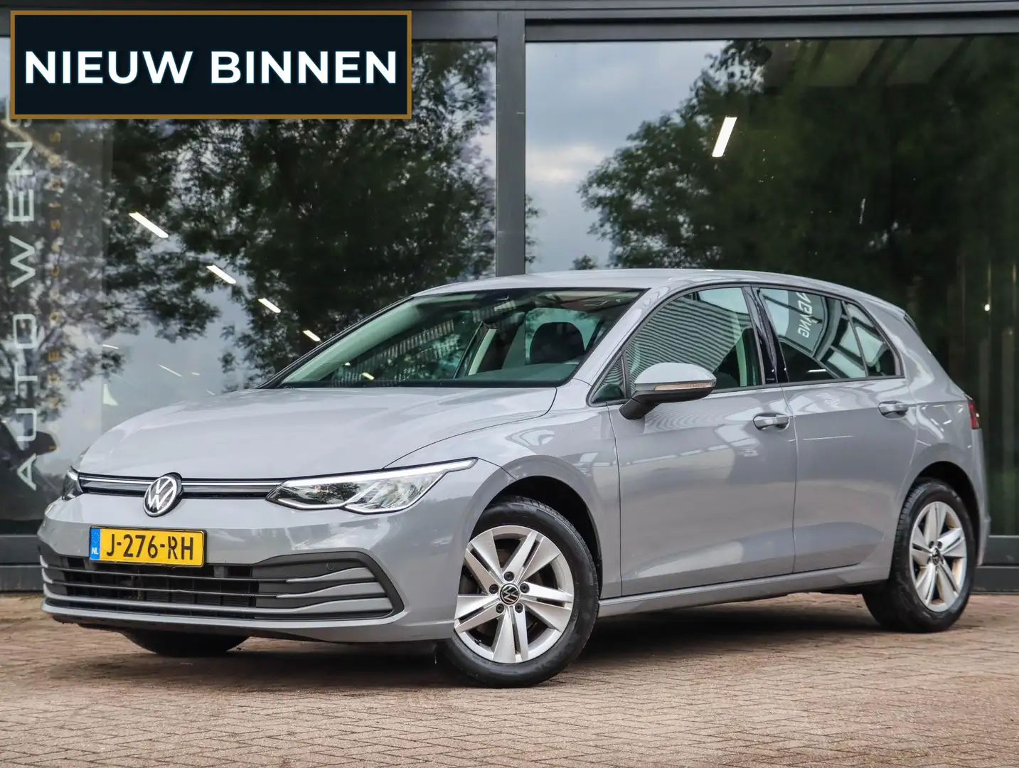 Volkswagen Golf 1.0 TSI Life 110PK|Camera|ACC|Carplay Grigio - 1