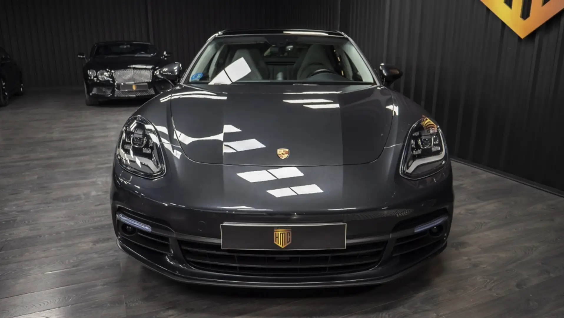 Porsche Panamera 4 e-Hybrid Gris - 2