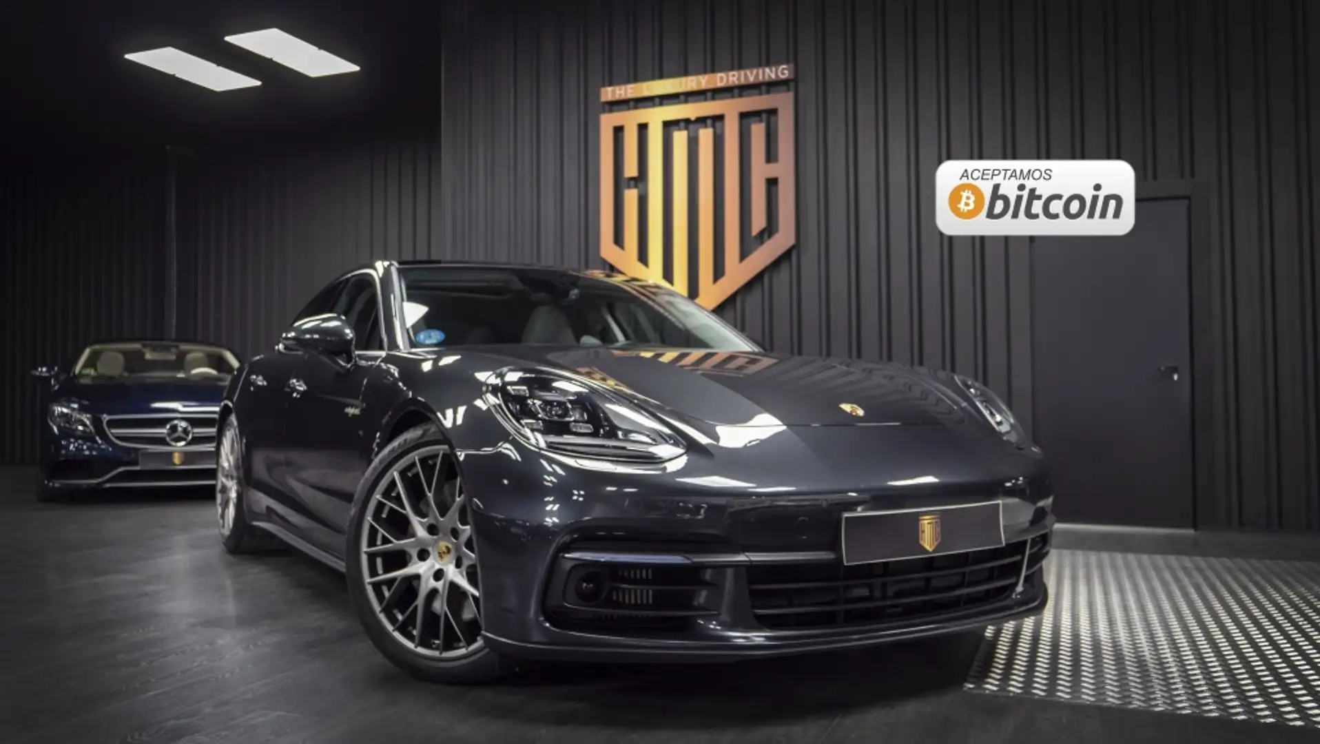 Porsche Panamera 4 e-Hybrid Gris - 1