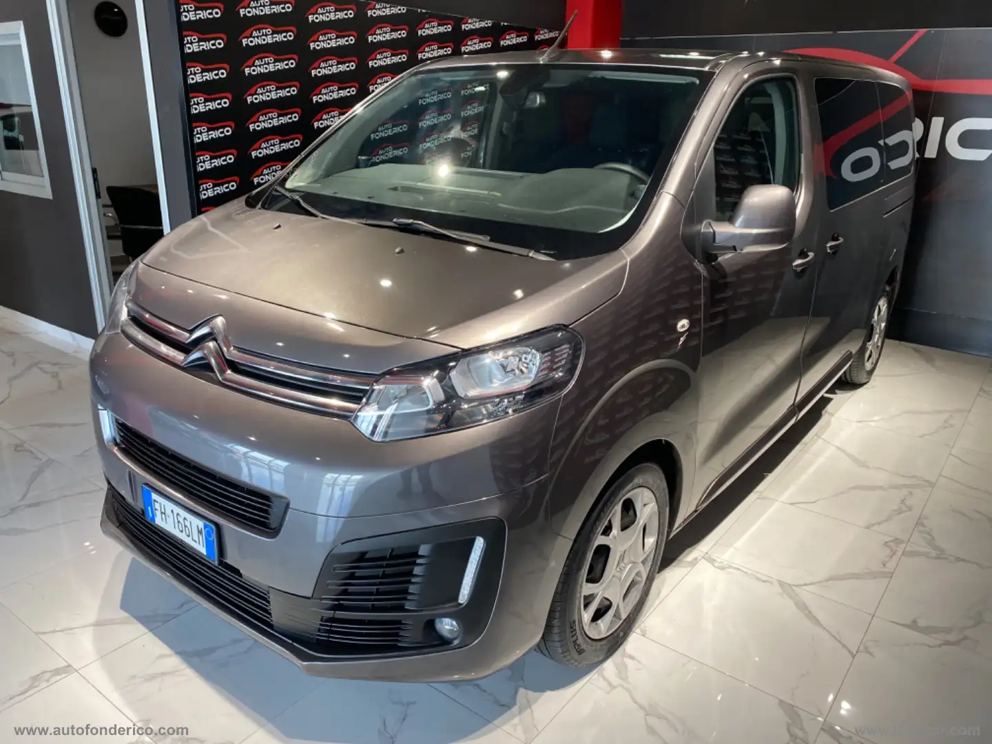 Citroen Spacetourer 2.0 DIESEL 2017 Gris - 2