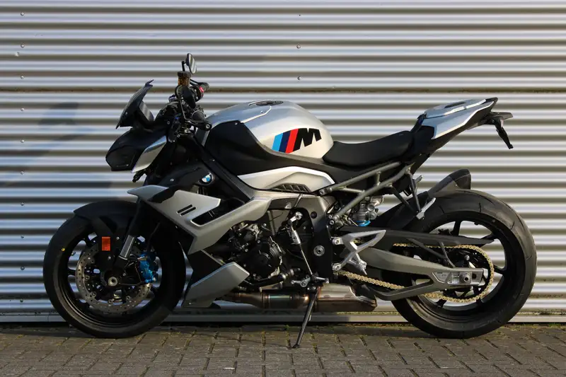 BMW M 1000 R - foto 3