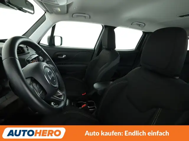 Jeep Renegade view 10