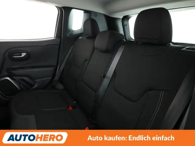 Jeep Renegade view 14