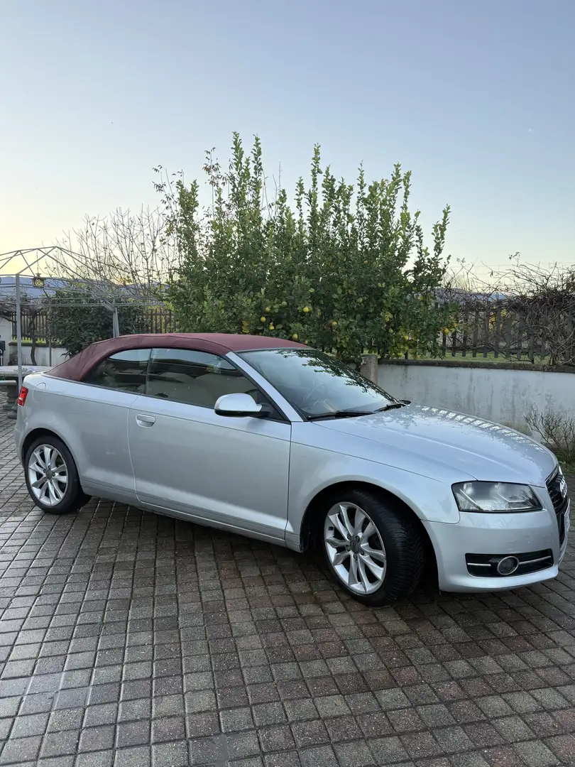 Audi A3 Cabrio 1.6 tdi Ambition - 2