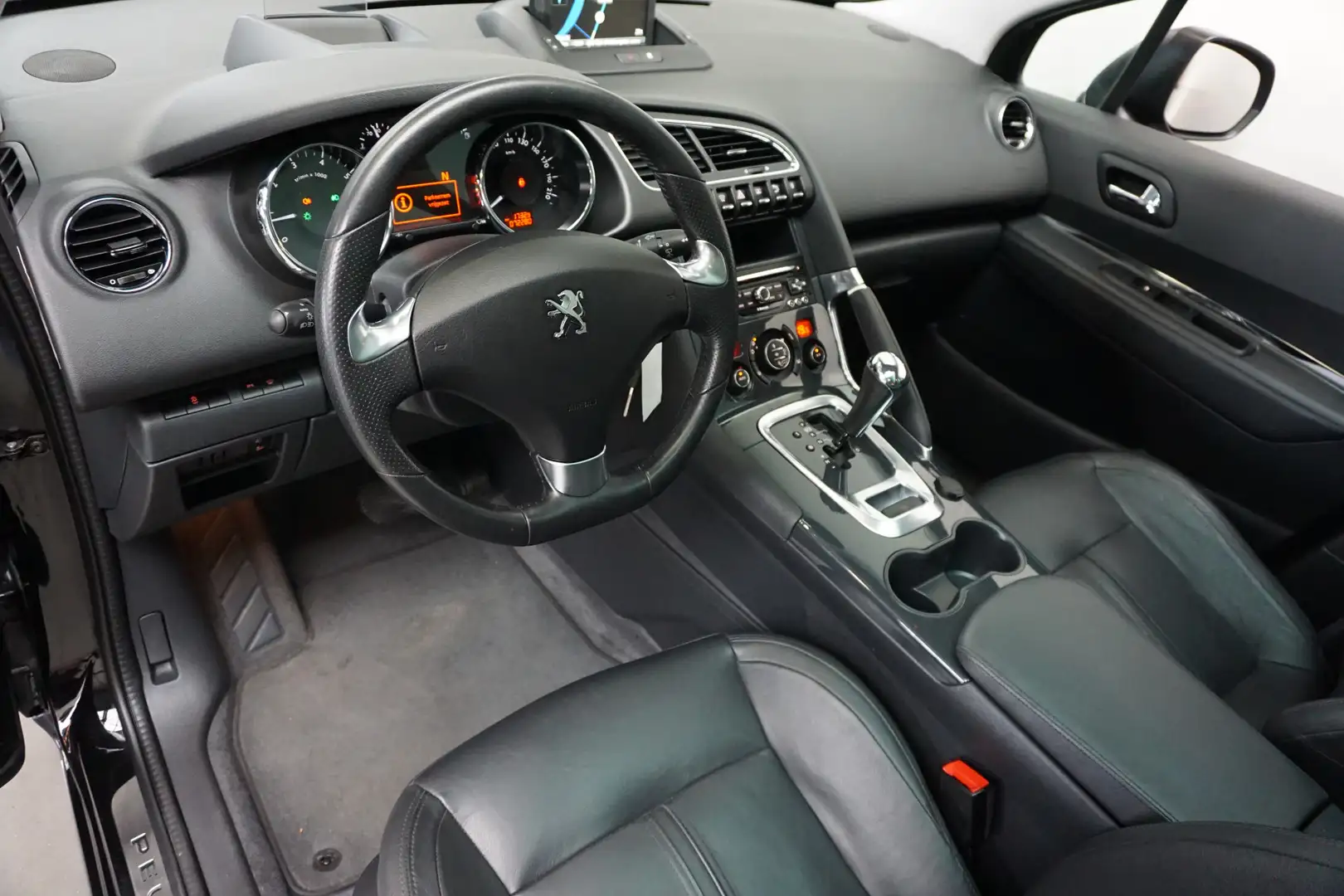 Peugeot 3008 1.6 THP Allure 165 PK! AUTOMAAT! LEER PANO NAVI CA Zwart - 2