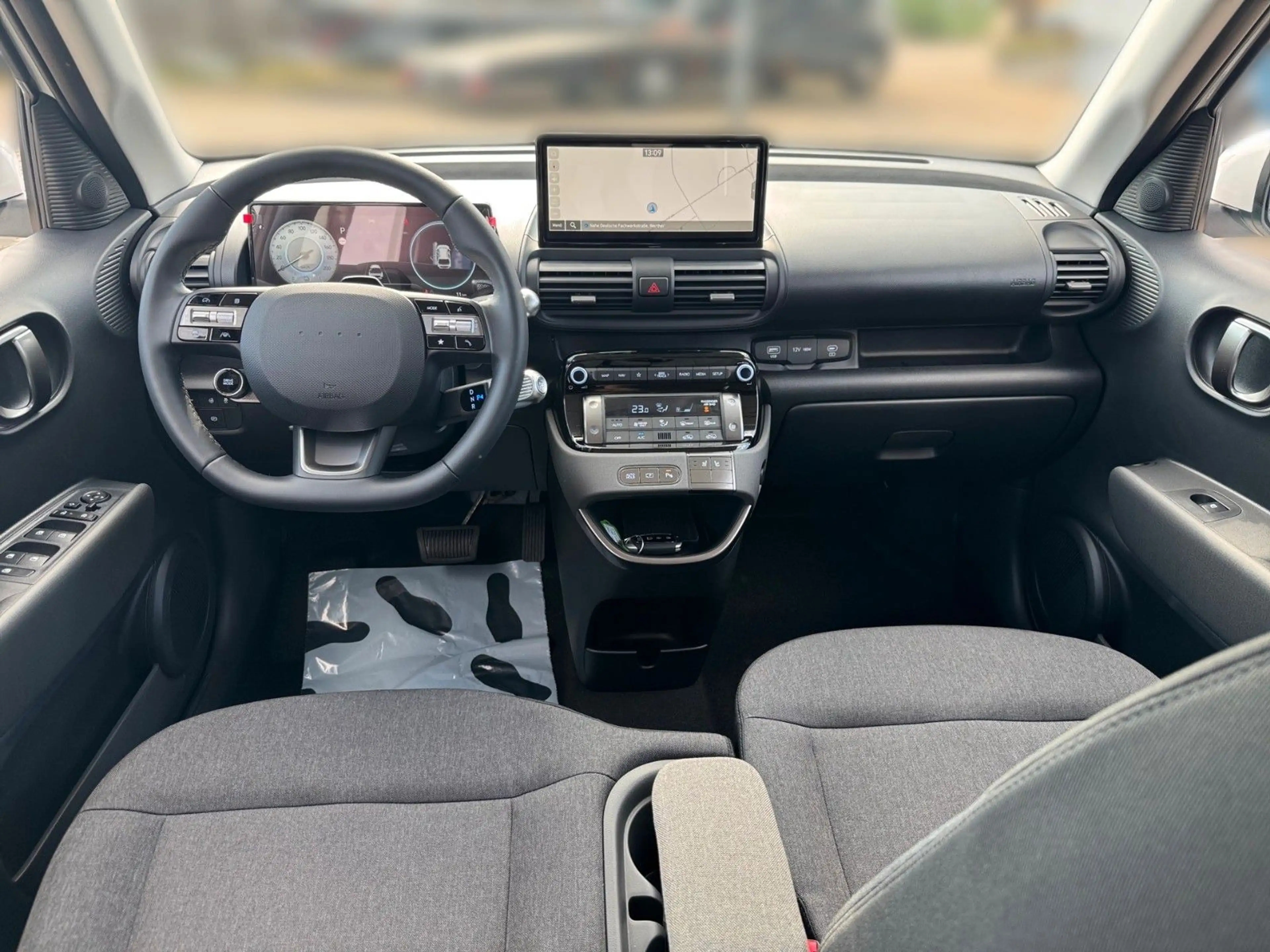 Hyundai Inster Elektro Trend 85 KLA DAB SZH — photo 12
