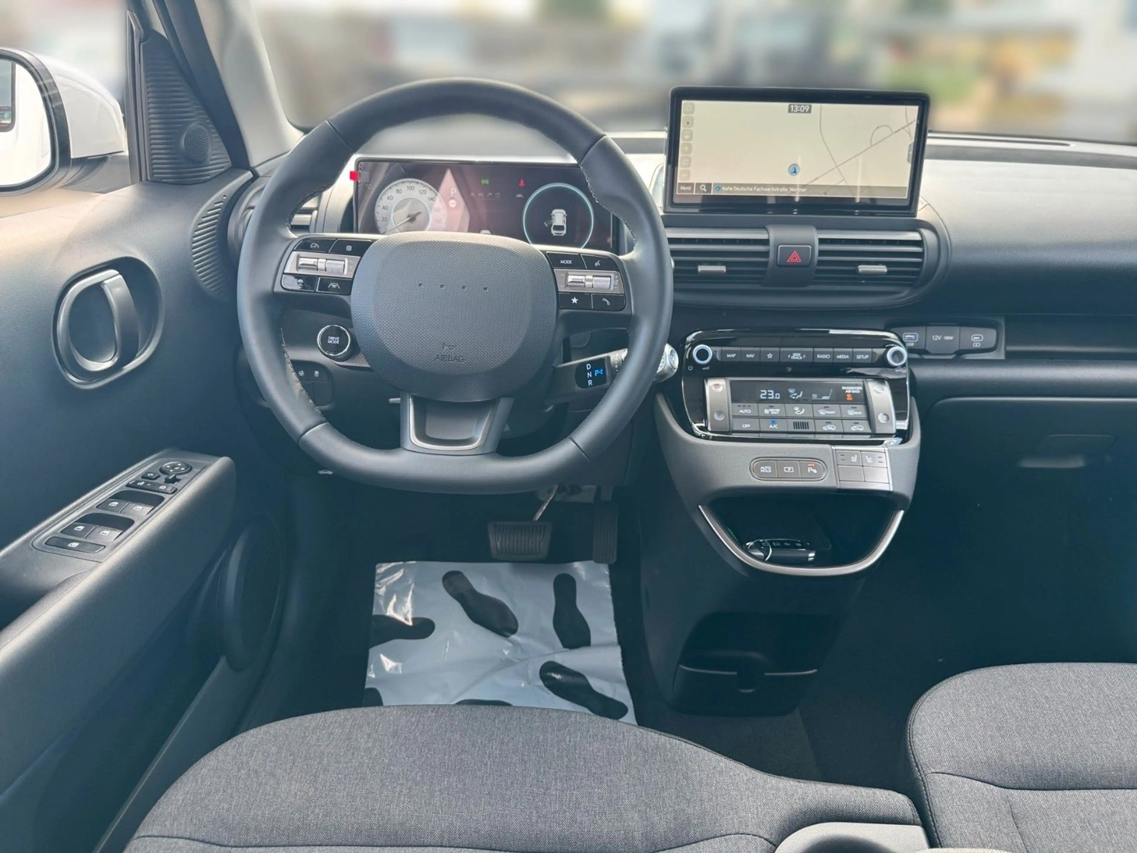 Hyundai Inster Elektro Trend 85 KLA DAB SZH — photo 11