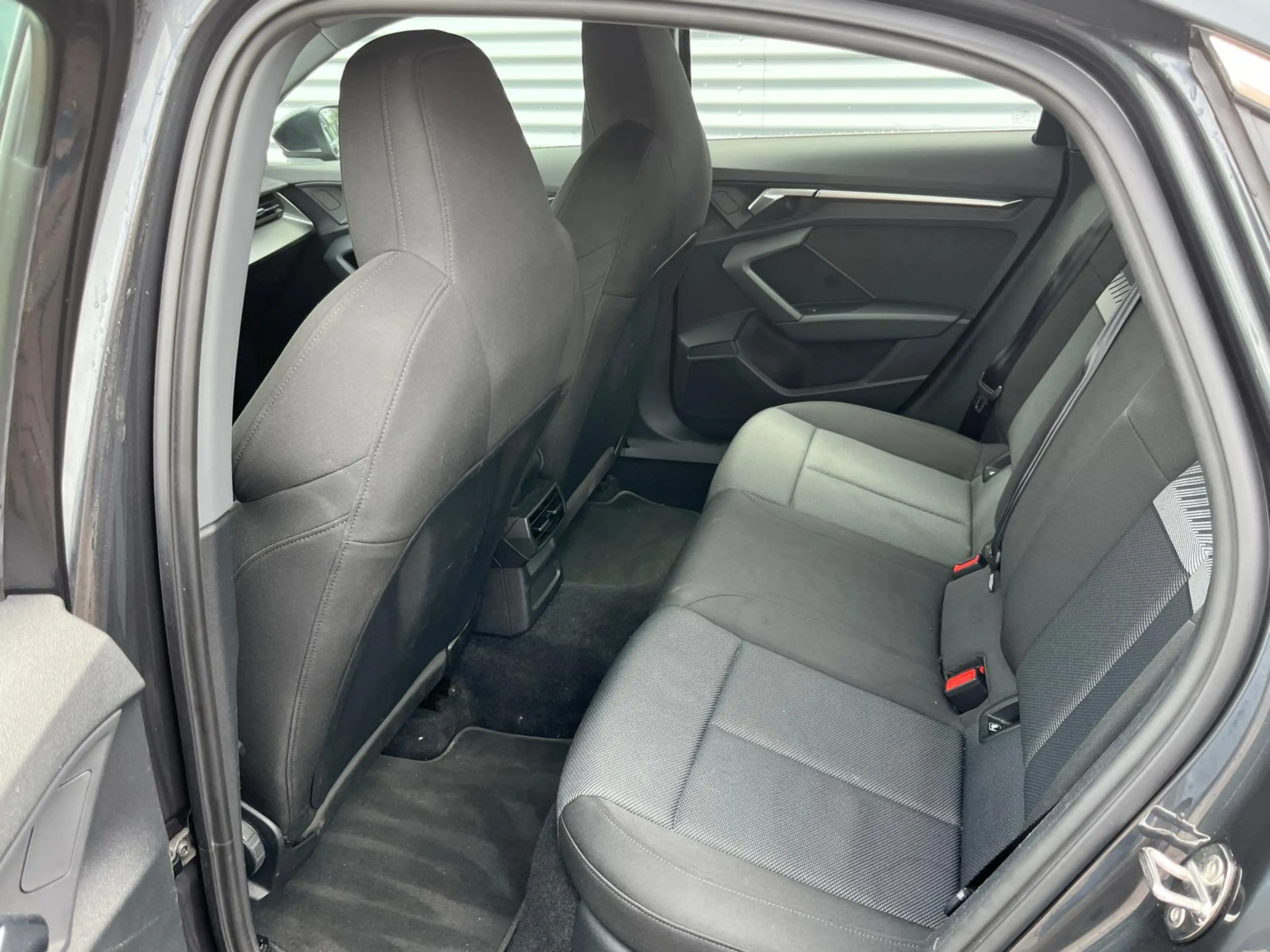 Audi A3 Limousine 30 TFSI Advanced edition — photo 9