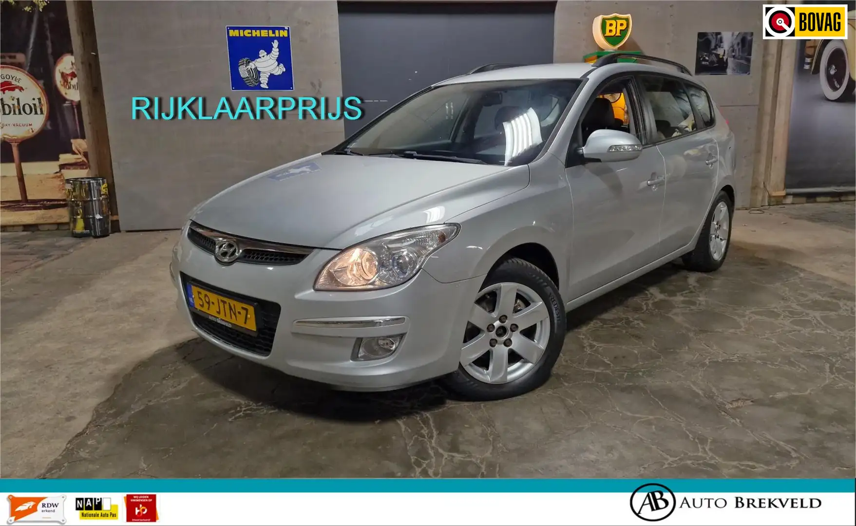 Hyundai i30 CW 2.0i Style 143PK | Rijklaar | Clima | LMV | Ele Silber - 1