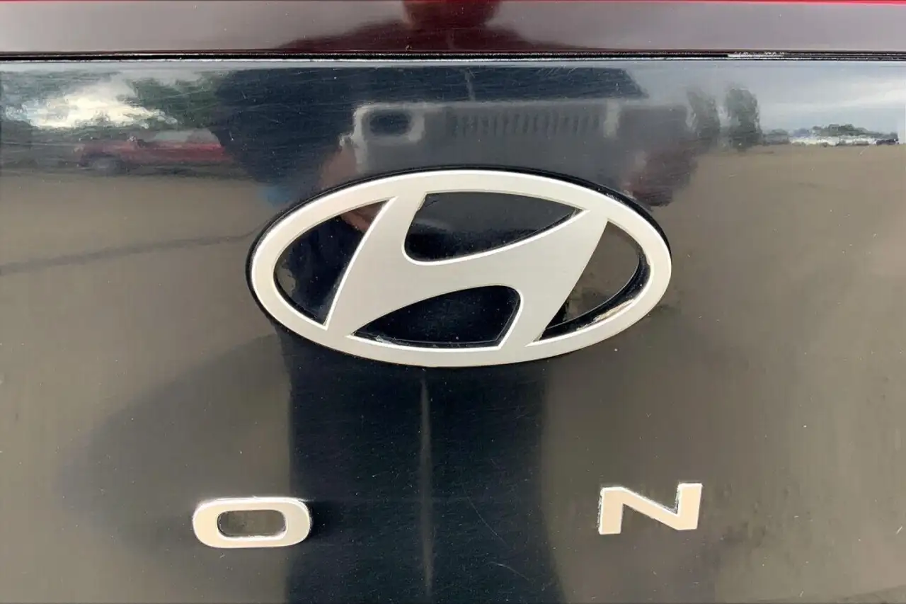Hyundai KONA снимка Hyundai KONA