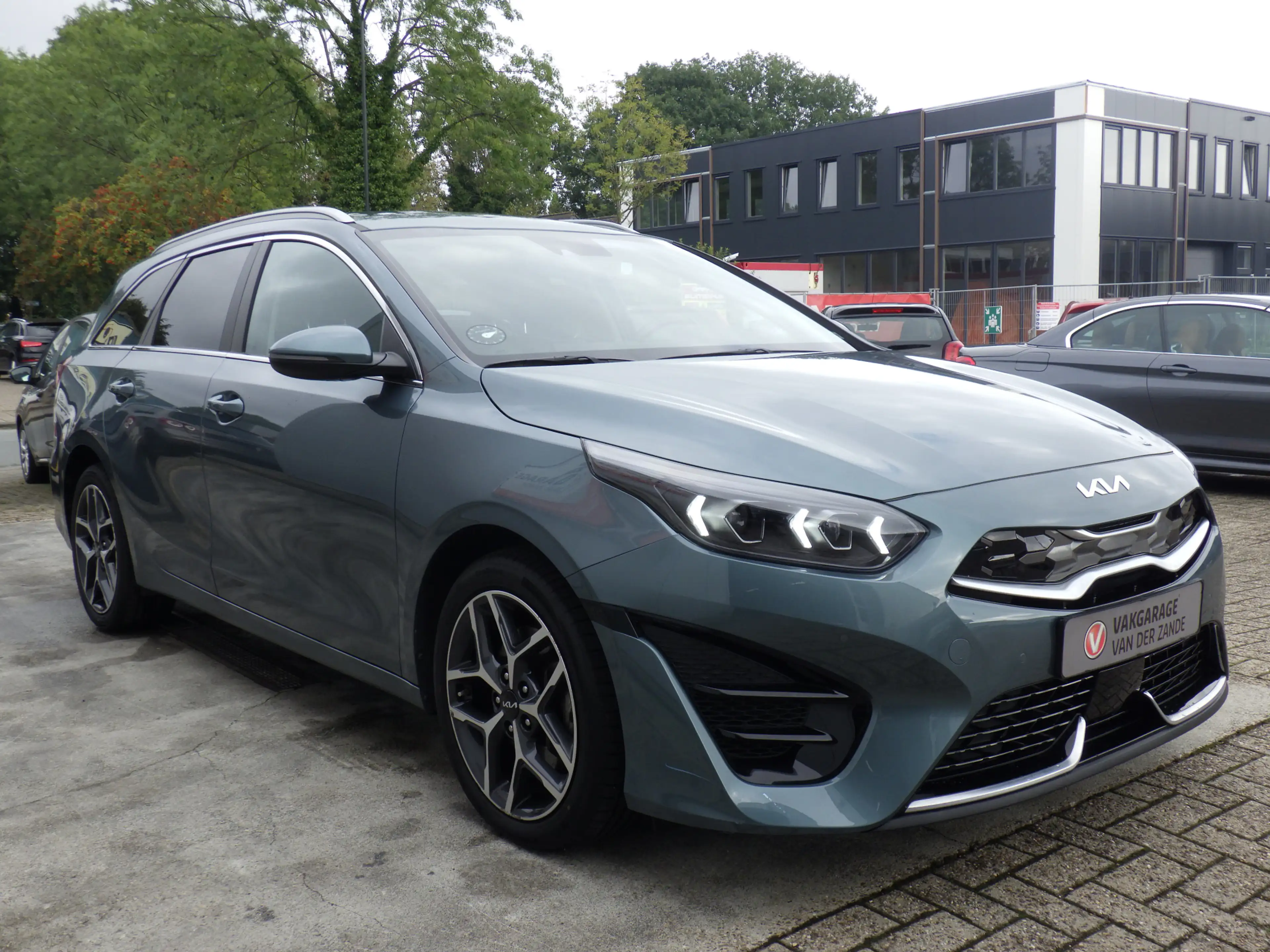 Kia Ceed SW / cee'd SW Sportswagon 1.6 GDI PHEV AUT, ExecutiveLine, Plug- — photo 14