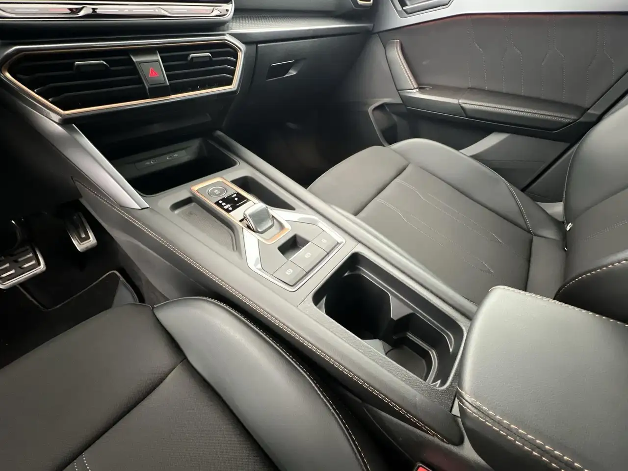 Cupra Formentor VZ Hybrid 1.5TSI*SHZ*NAVI*360°K*uvm, миниатюра 14