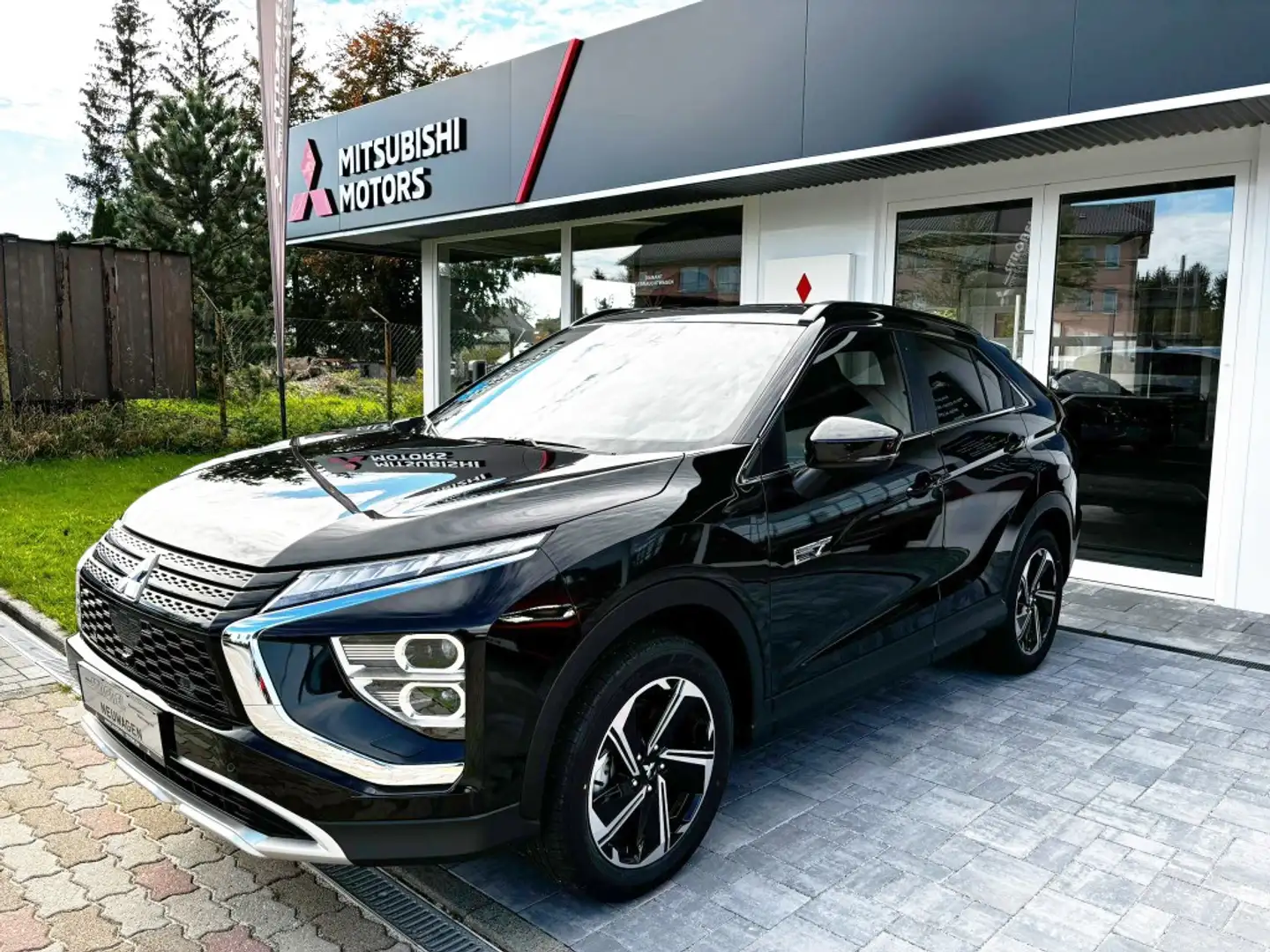 Mitsubishi Eclipse Cross Plug-in Hybrid Plus *ALLRAD* Noir - 2