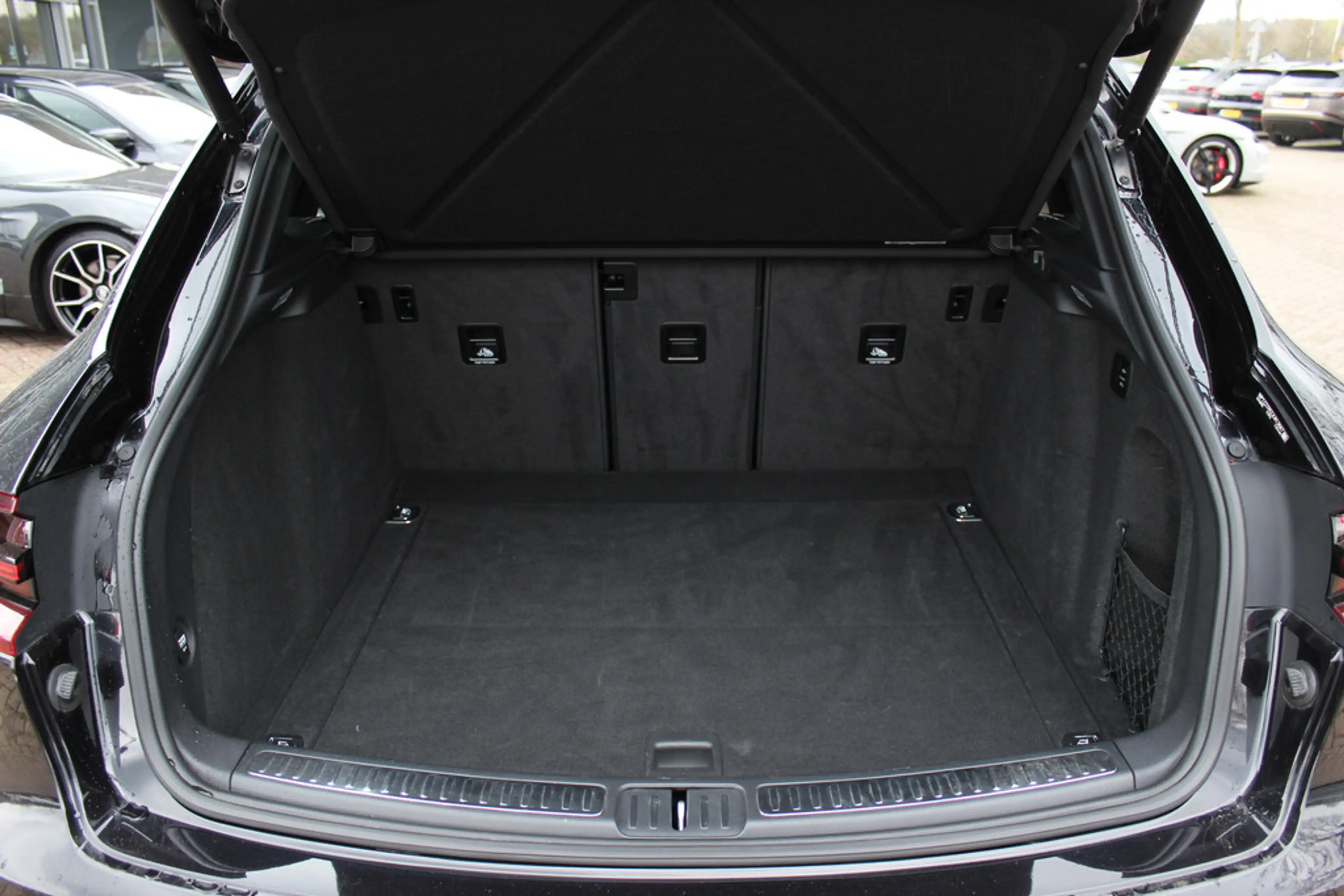 Porsche Macan 2.0 / Panoramadak / Camera / Luchtvering / Sportde — photo 16