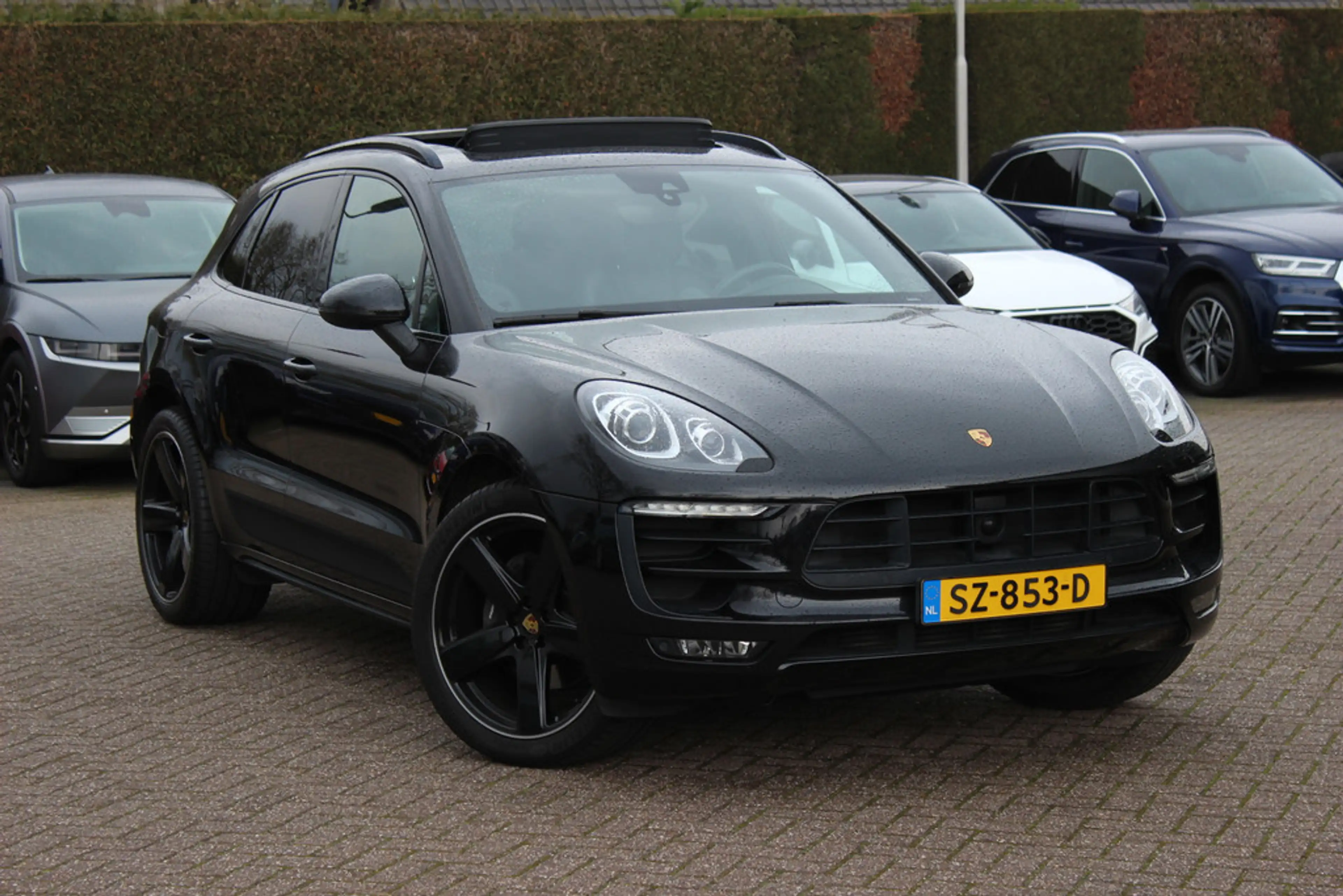 Porsche Macan 2.0 / Panoramadak / Camera / Luchtvering / Sportde