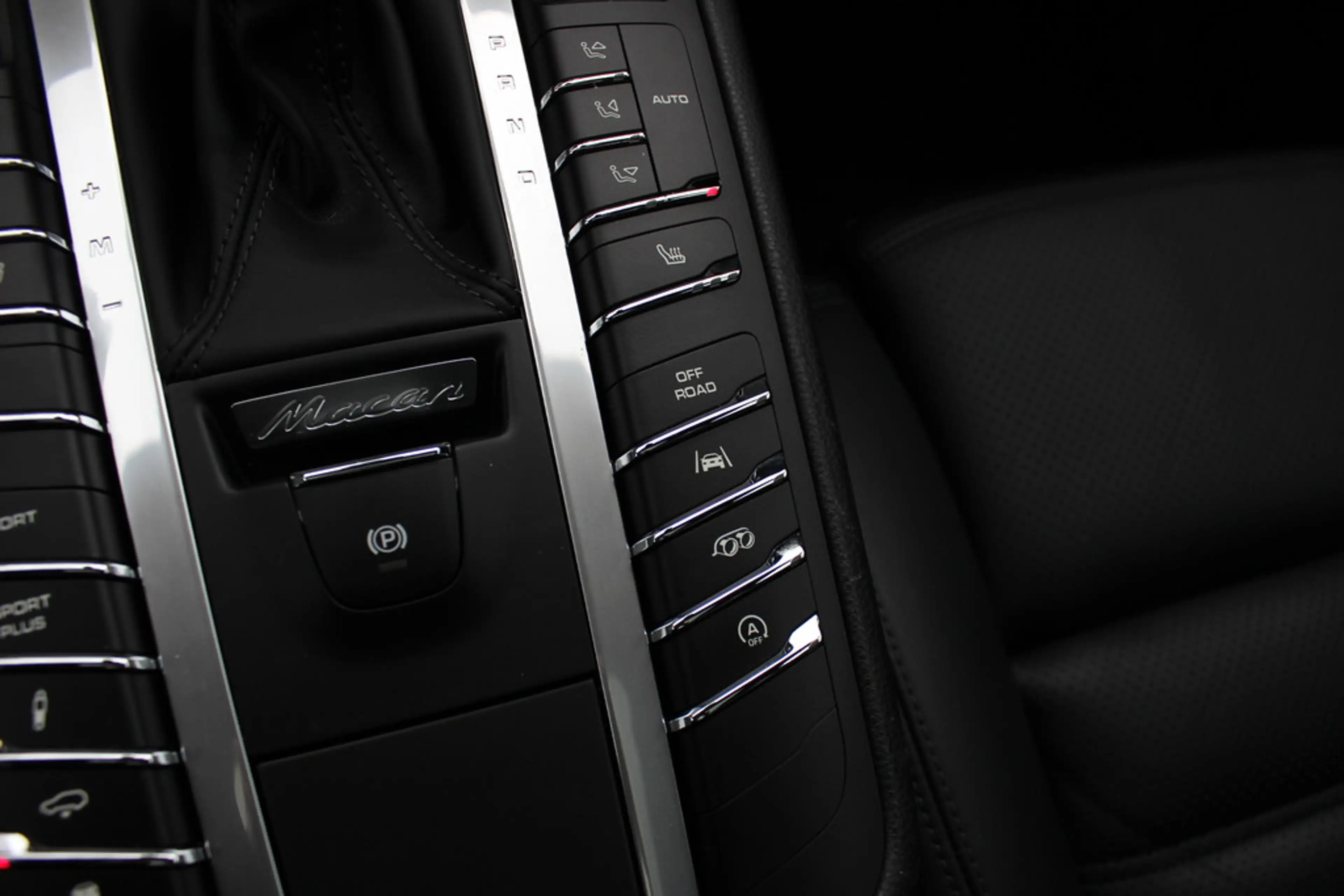 Porsche Macan 2.0 / Panoramadak / Camera / Luchtvering / Sportde — photo 26