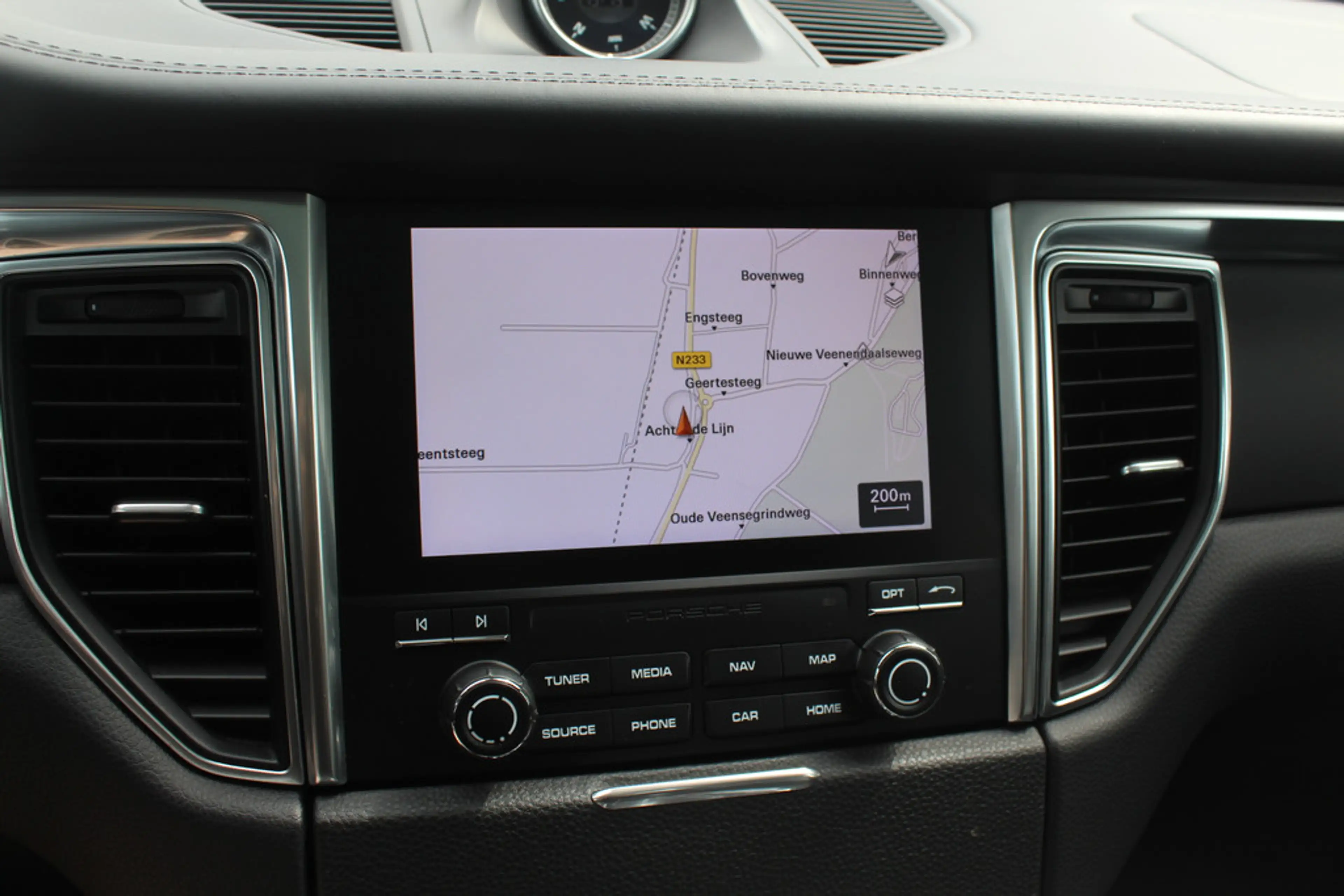 Porsche Macan 2.0 / Panoramadak / Camera / Luchtvering / Sportde — photo 19