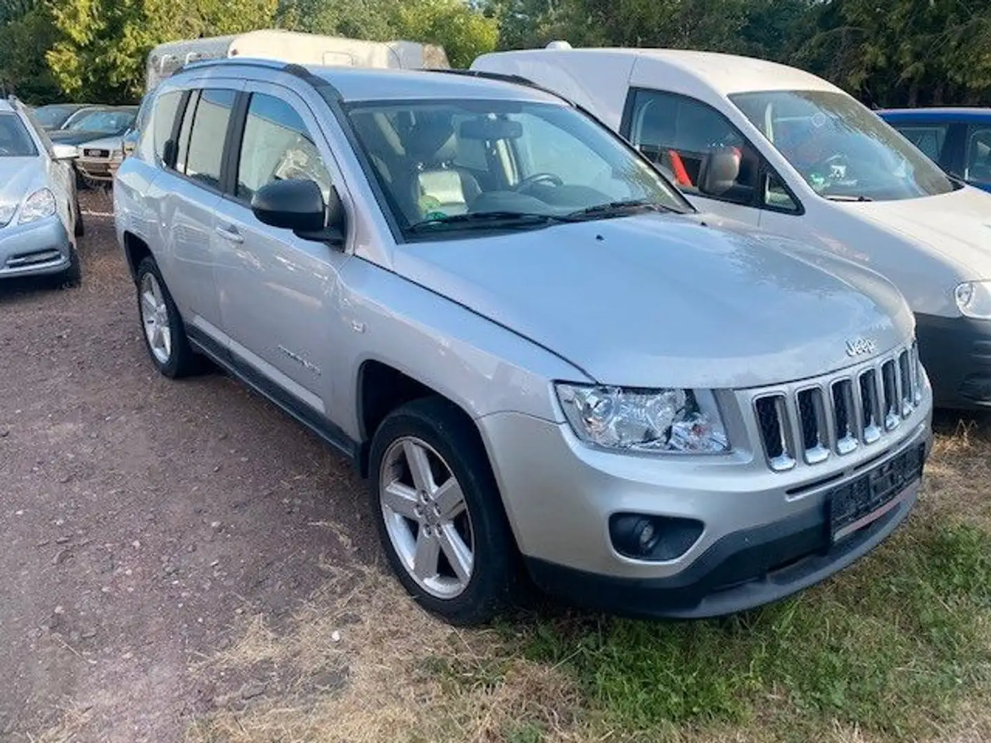 Jeep Compass Limited 4x4 Silber - 2