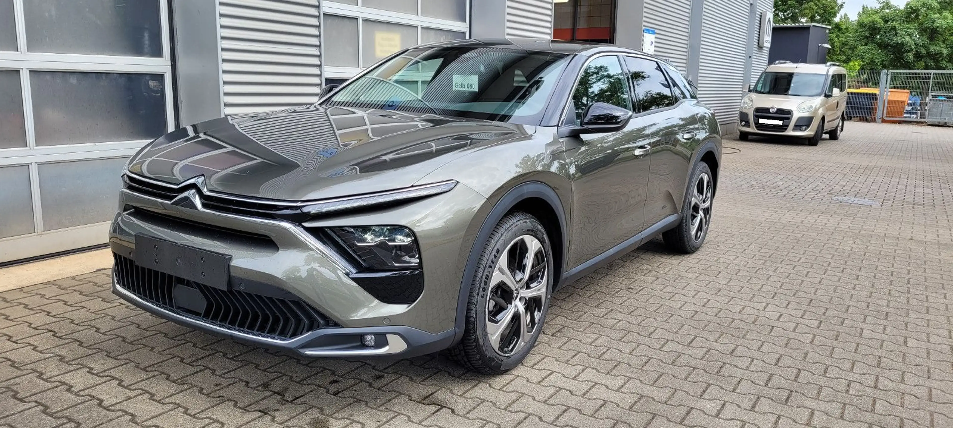 Citroen C5 X YOU PureTech 130 S&S EAT8 — photo 2