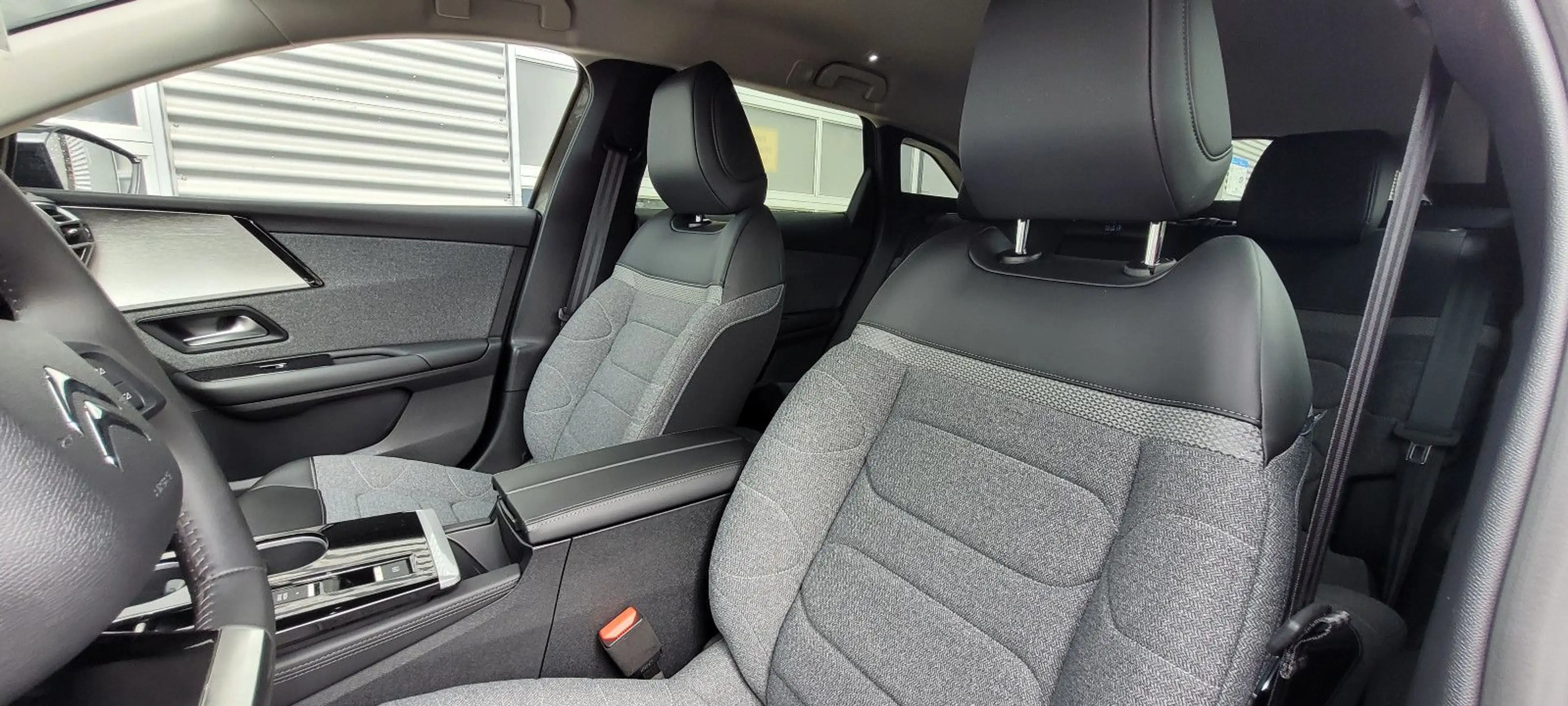 Citroen C5 X YOU PureTech 130 S&S EAT8 — photo 9