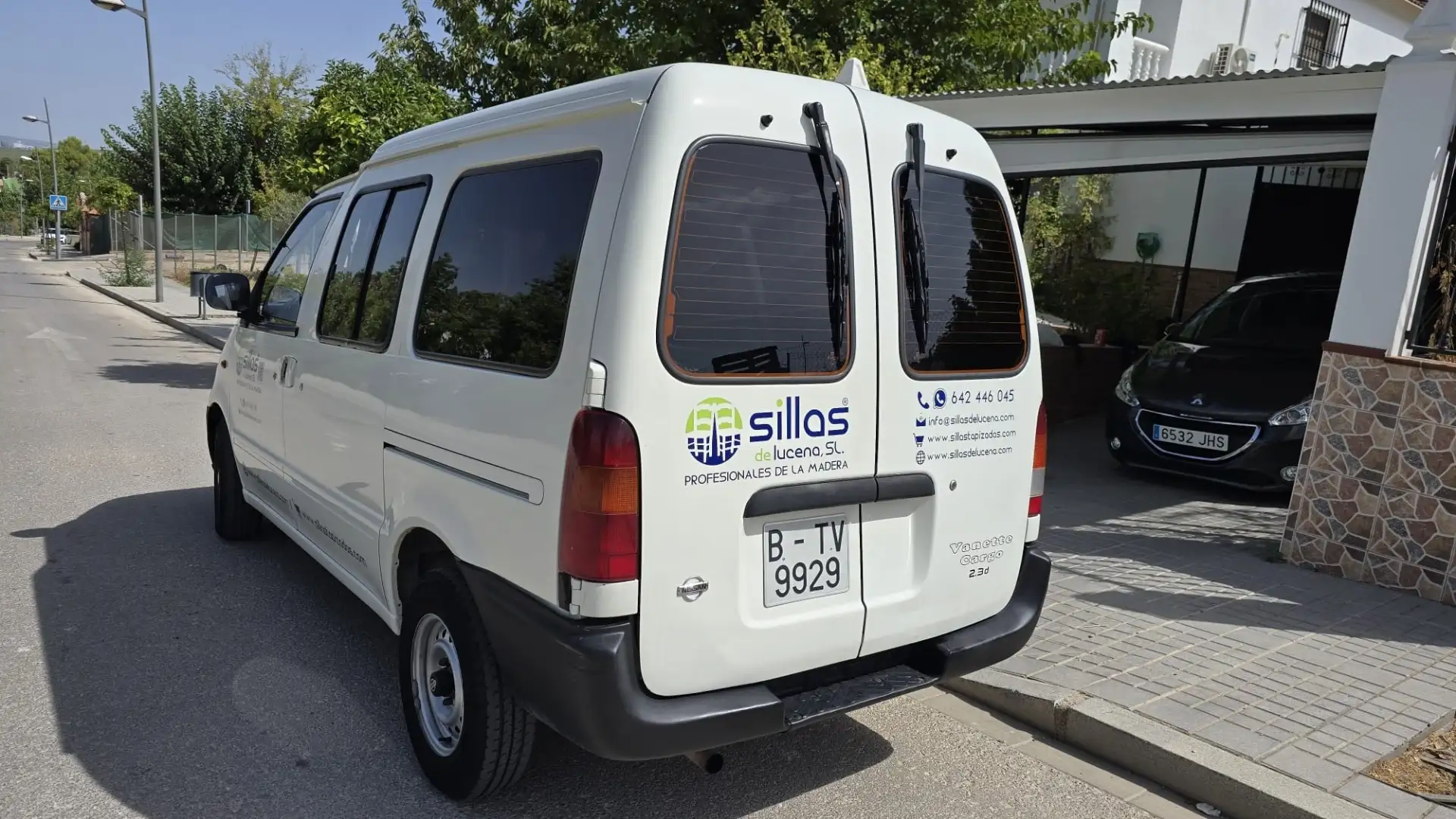 Nissan Vanette CargoCombi 5 2.3 D D.A - 2