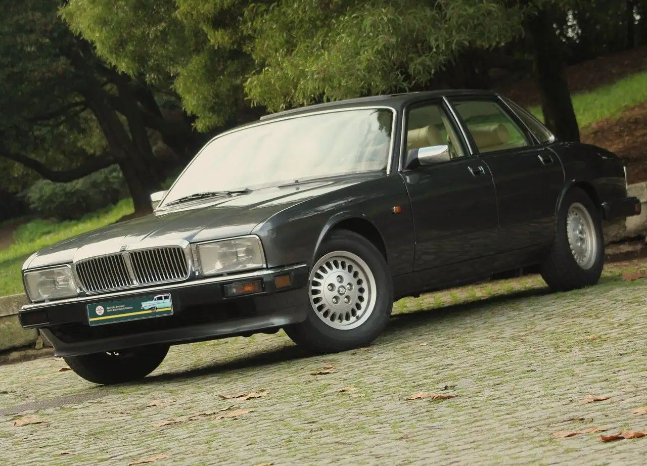 Jaguar XJ40 Sovereign 3.2, foto 7