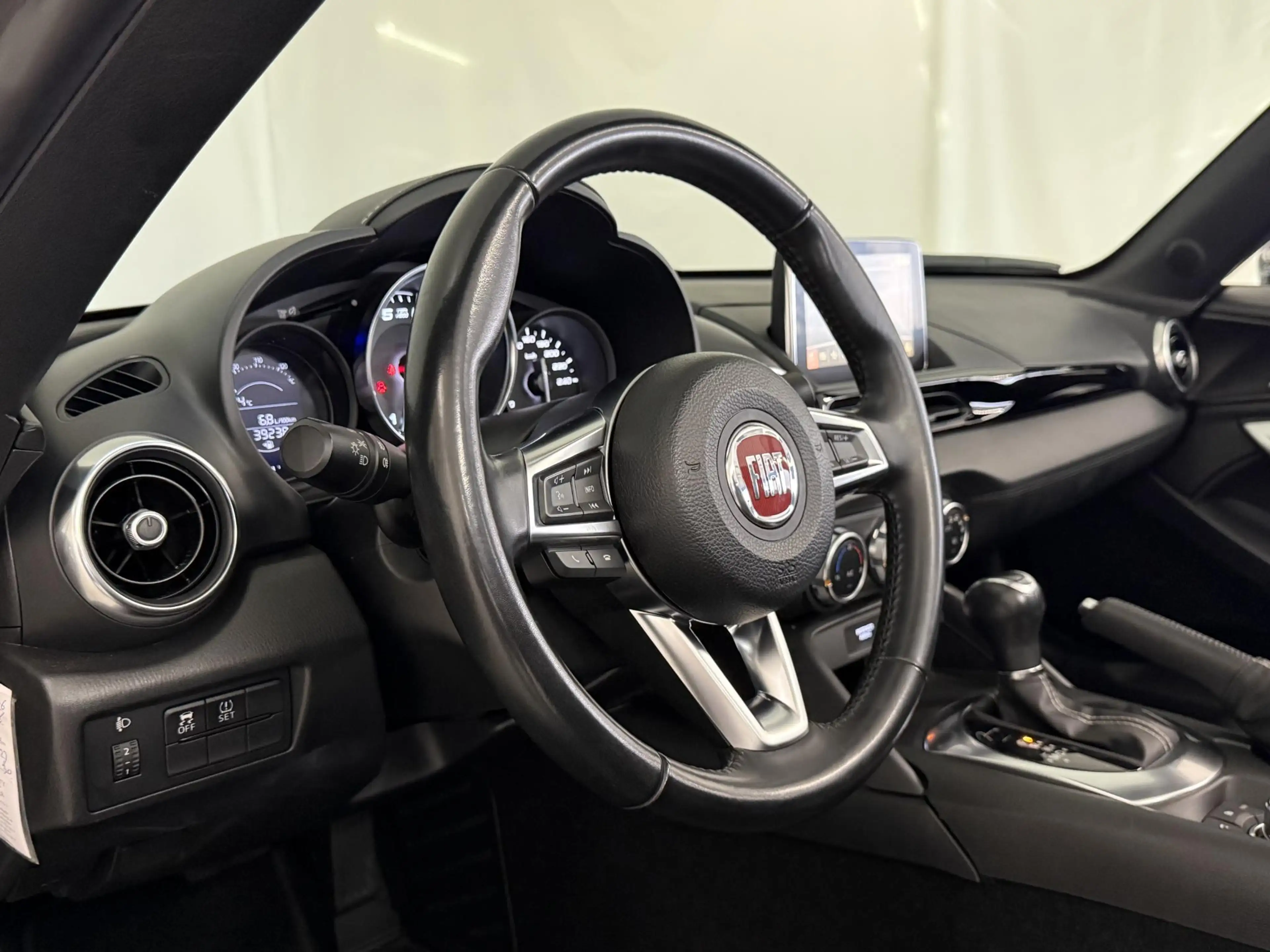 Fiat 124 Spider 1.4 MultiAir Turbo Lusso | Airco | Navigatie | Cru — photo 9