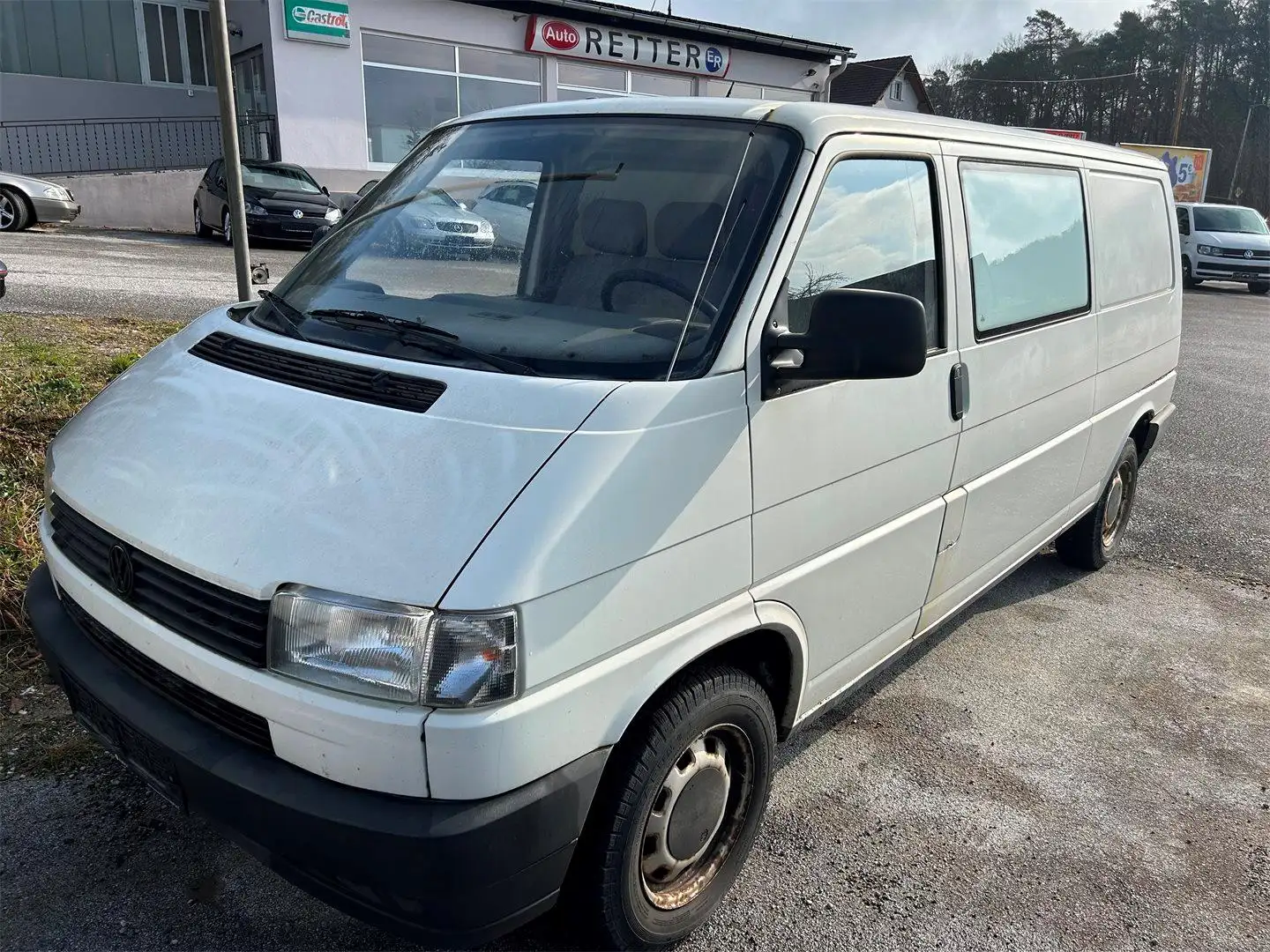 Volkswagen T4 White - 1