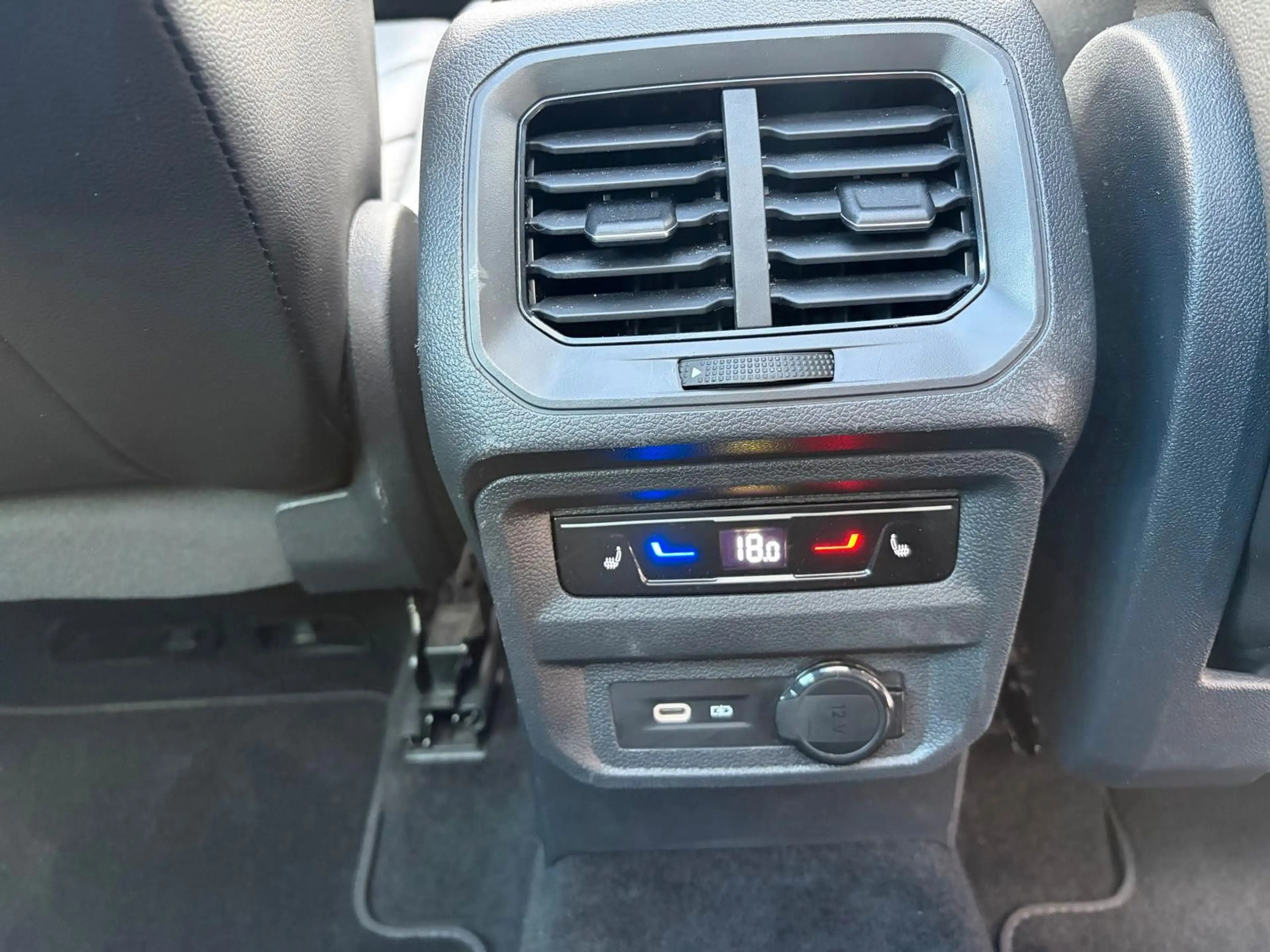 SEAT Tarraco FR 4Drive /Pano/Standheizung/AHK/ — photo 12